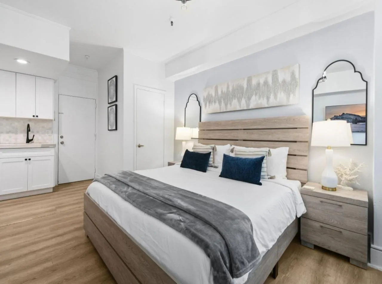 Bed in Tropicals of Palm Beach