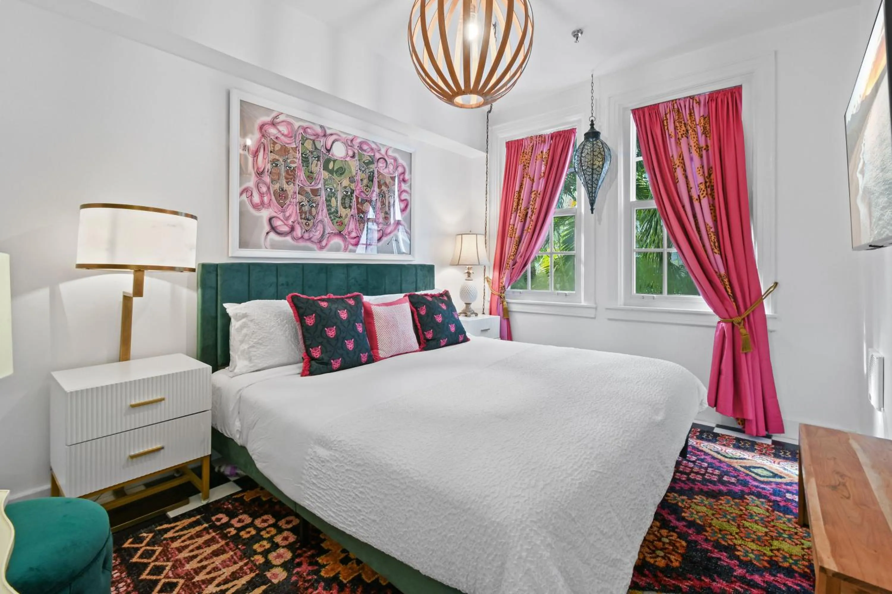 Bed in Tropicals of Palm Beach