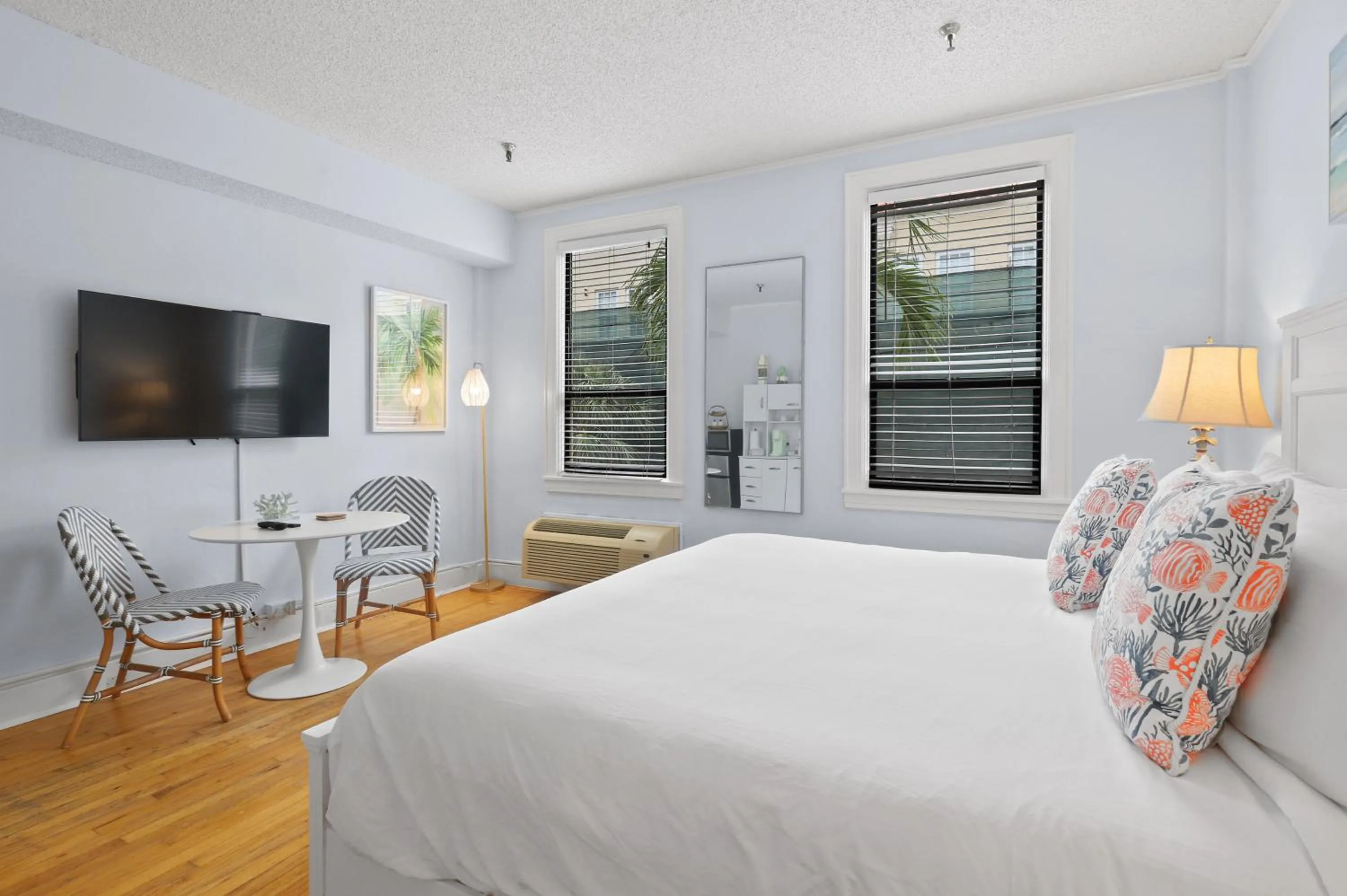 Bed in Tropicals of Palm Beach