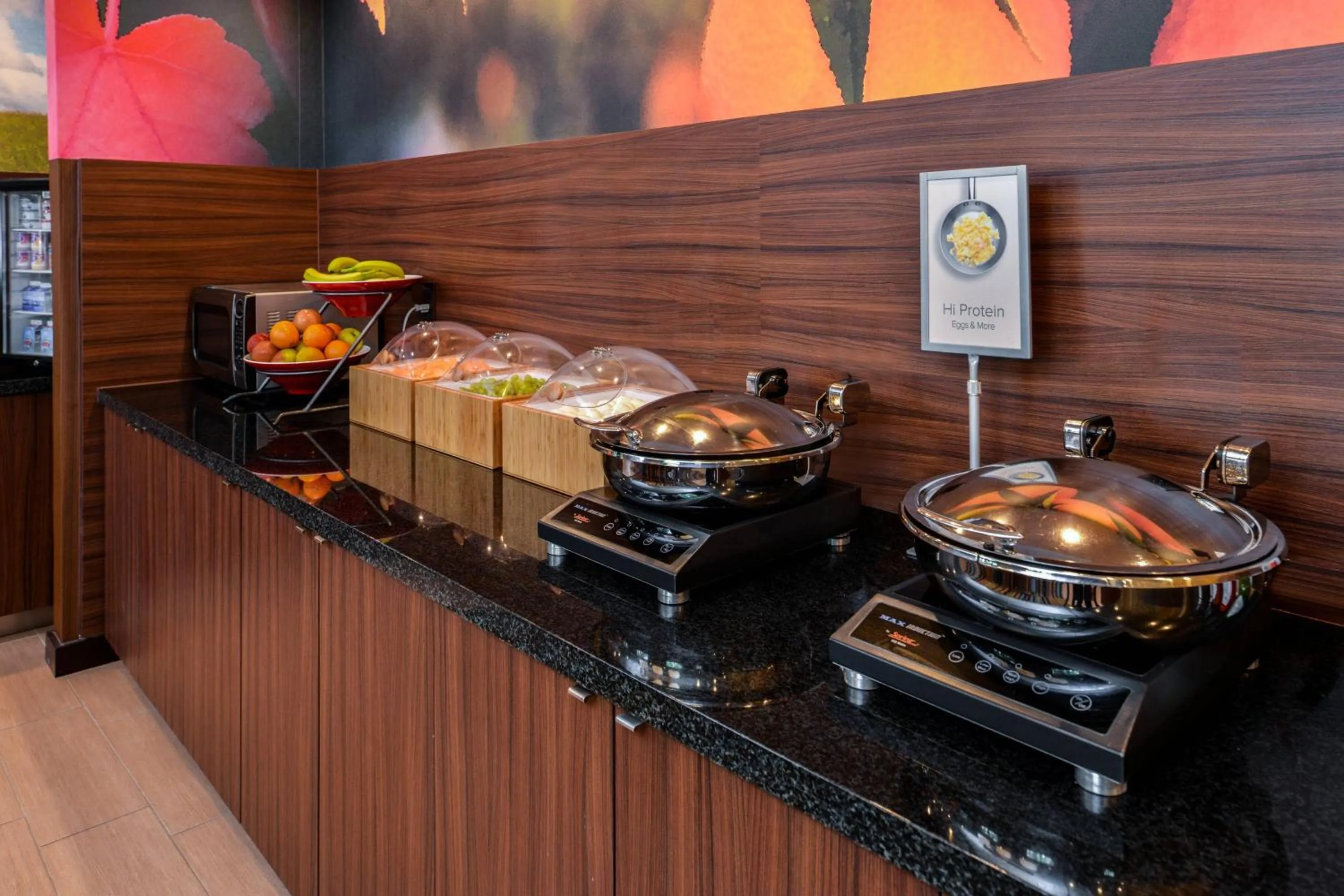 Breakfast in Fairfield Inn & Suites Beaumont