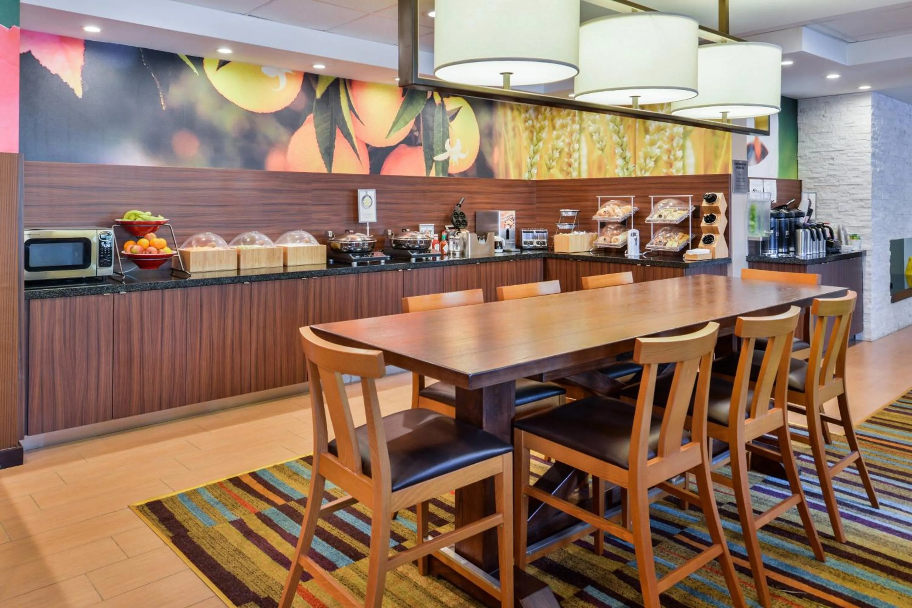 Restaurant/places to eat in Fairfield Inn & Suites Beaumont