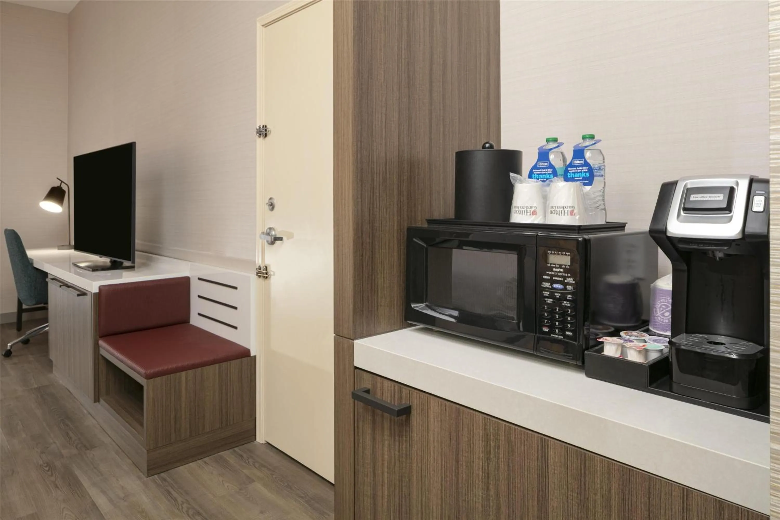 Photo of the whole room in Hilton Garden Inn Corvallis