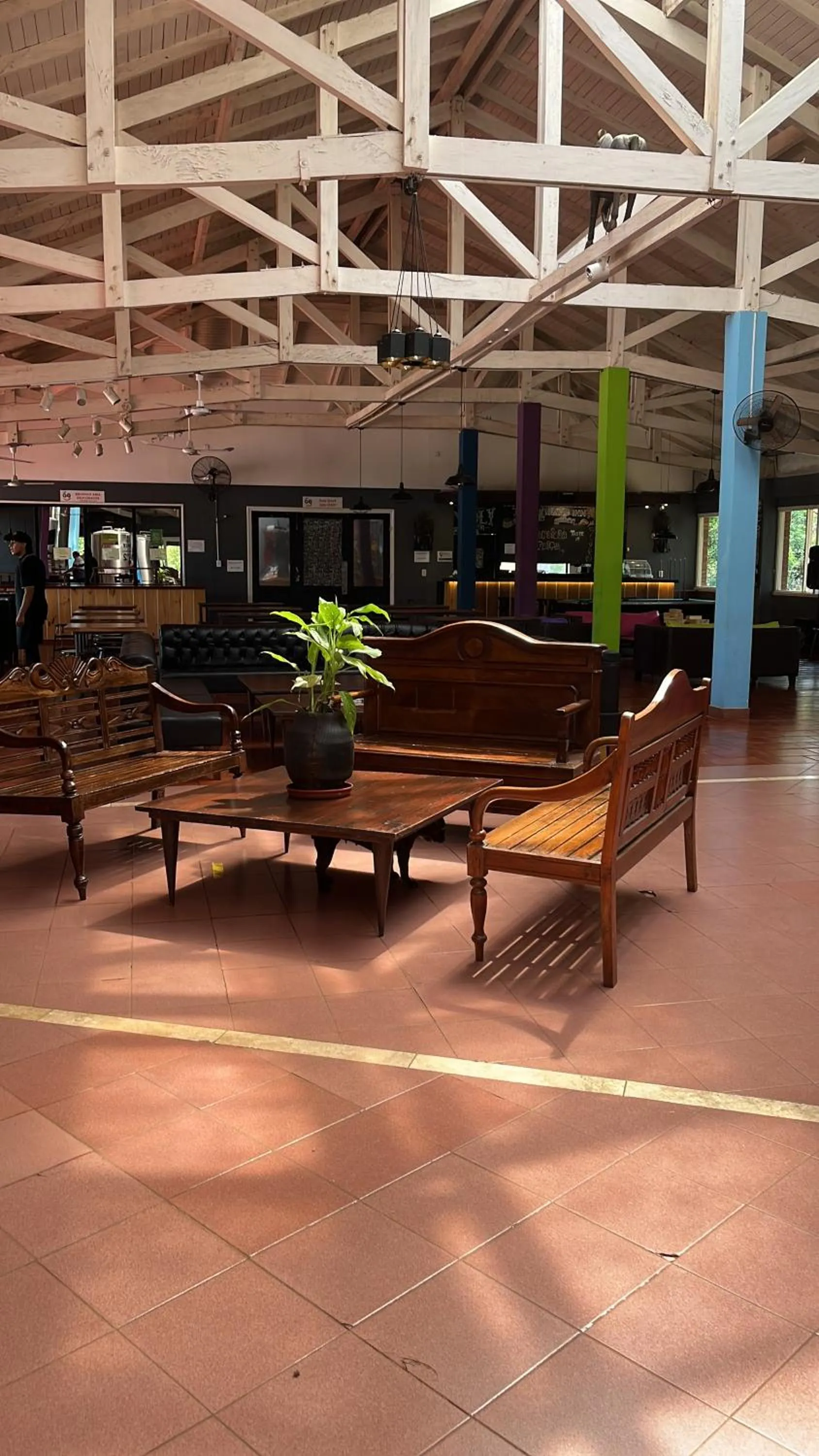 Living room in Beer Hotel Iguazú