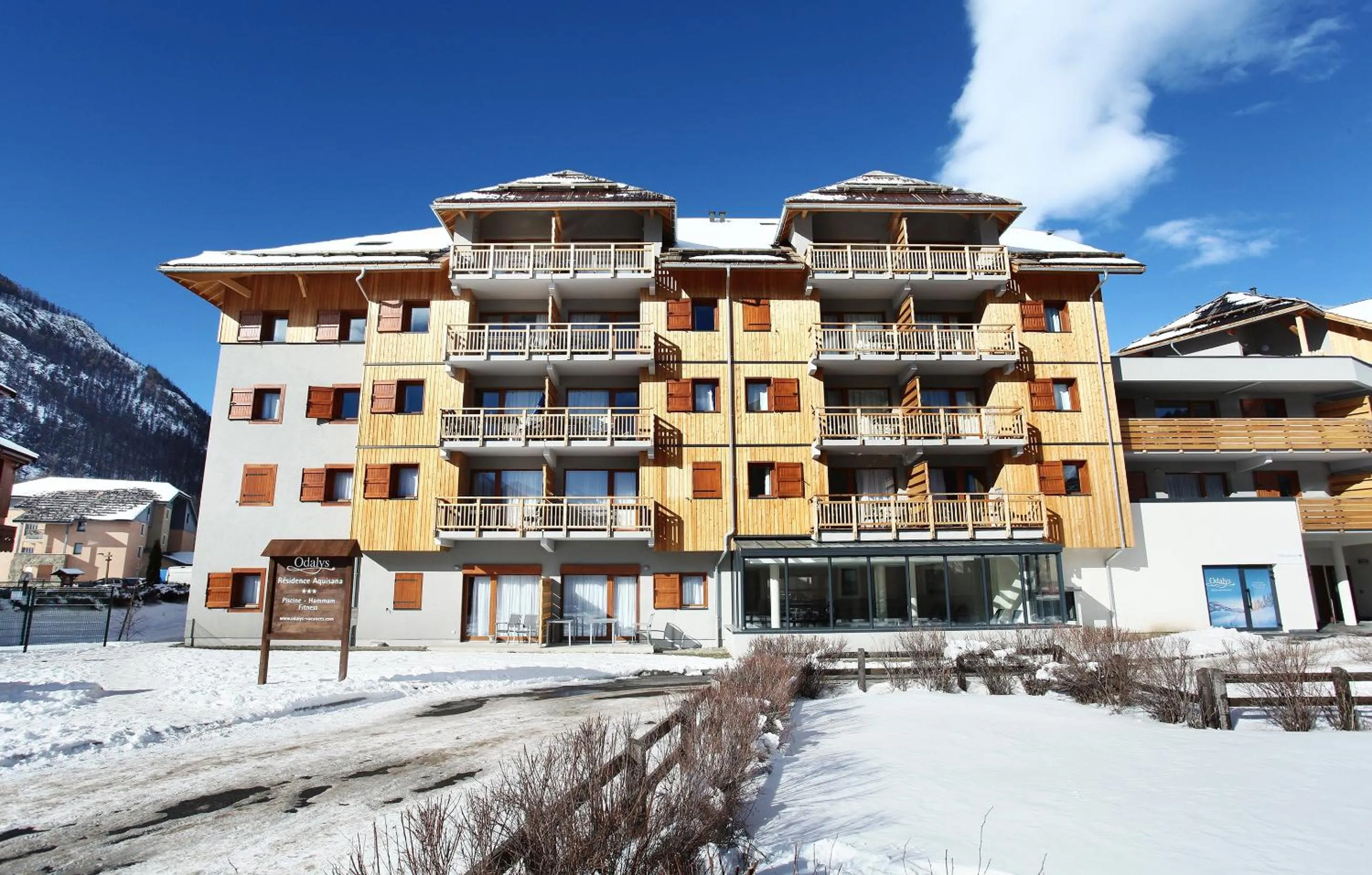 Facade/entrance in Résidence Odalys Aquisana
