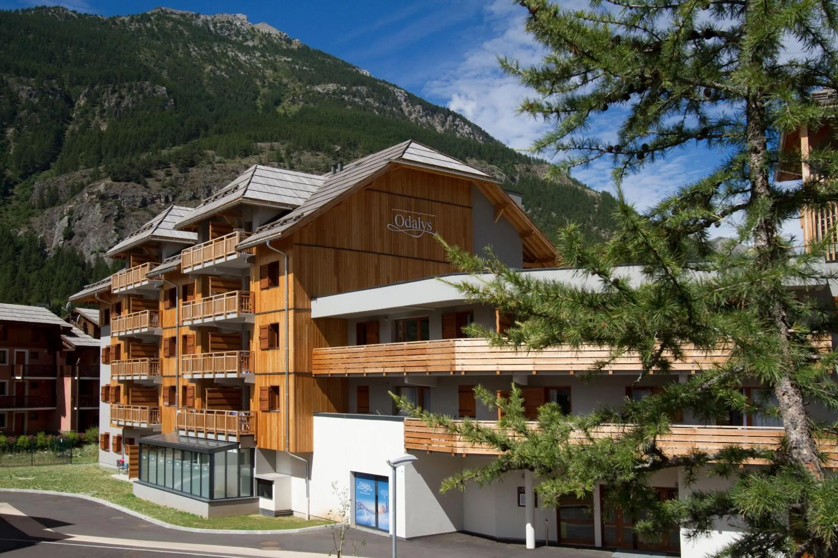 Facade/entrance in Résidence Odalys Aquisana