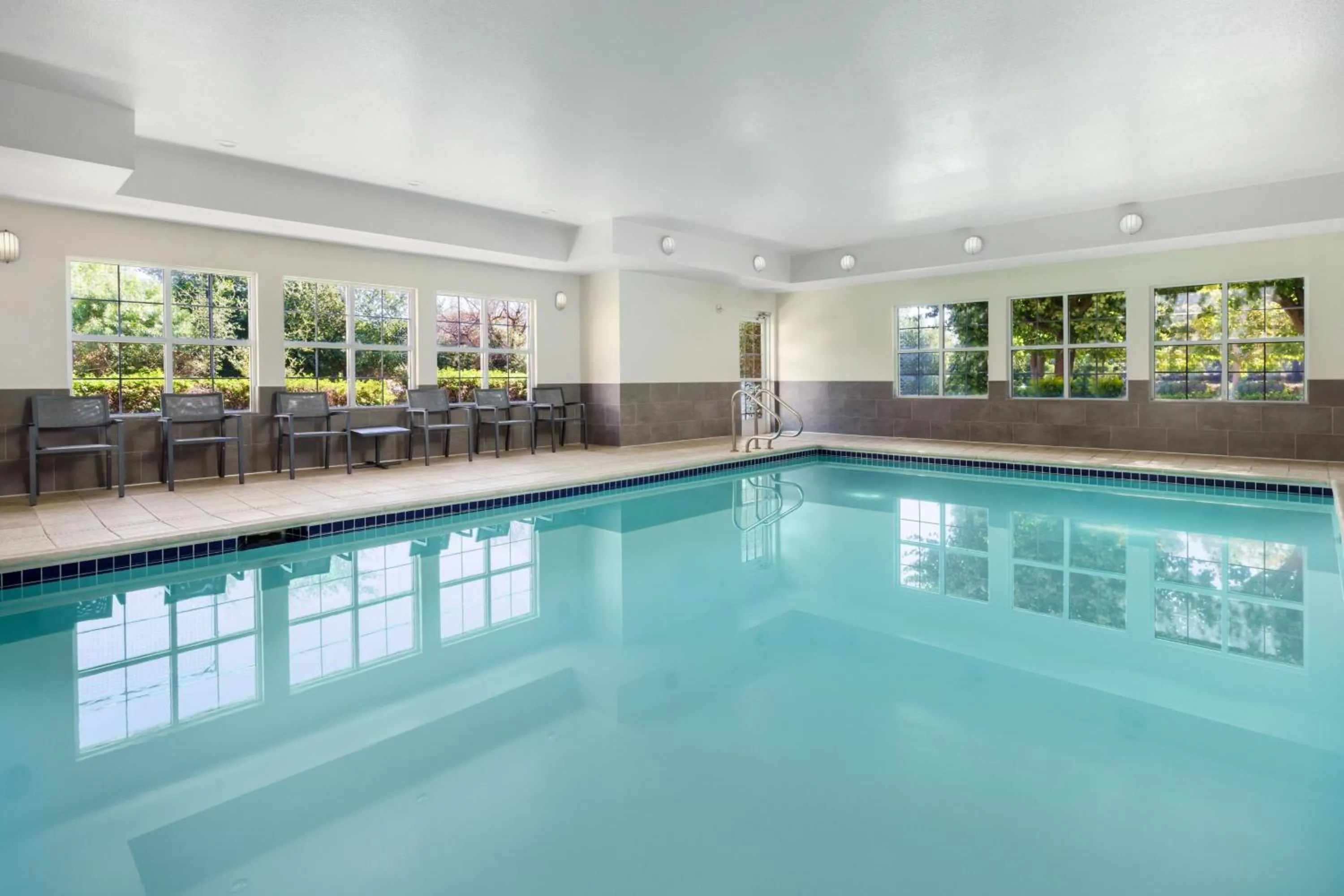 Swimming pool in Residence Inn San Jose South/Morgan Hill