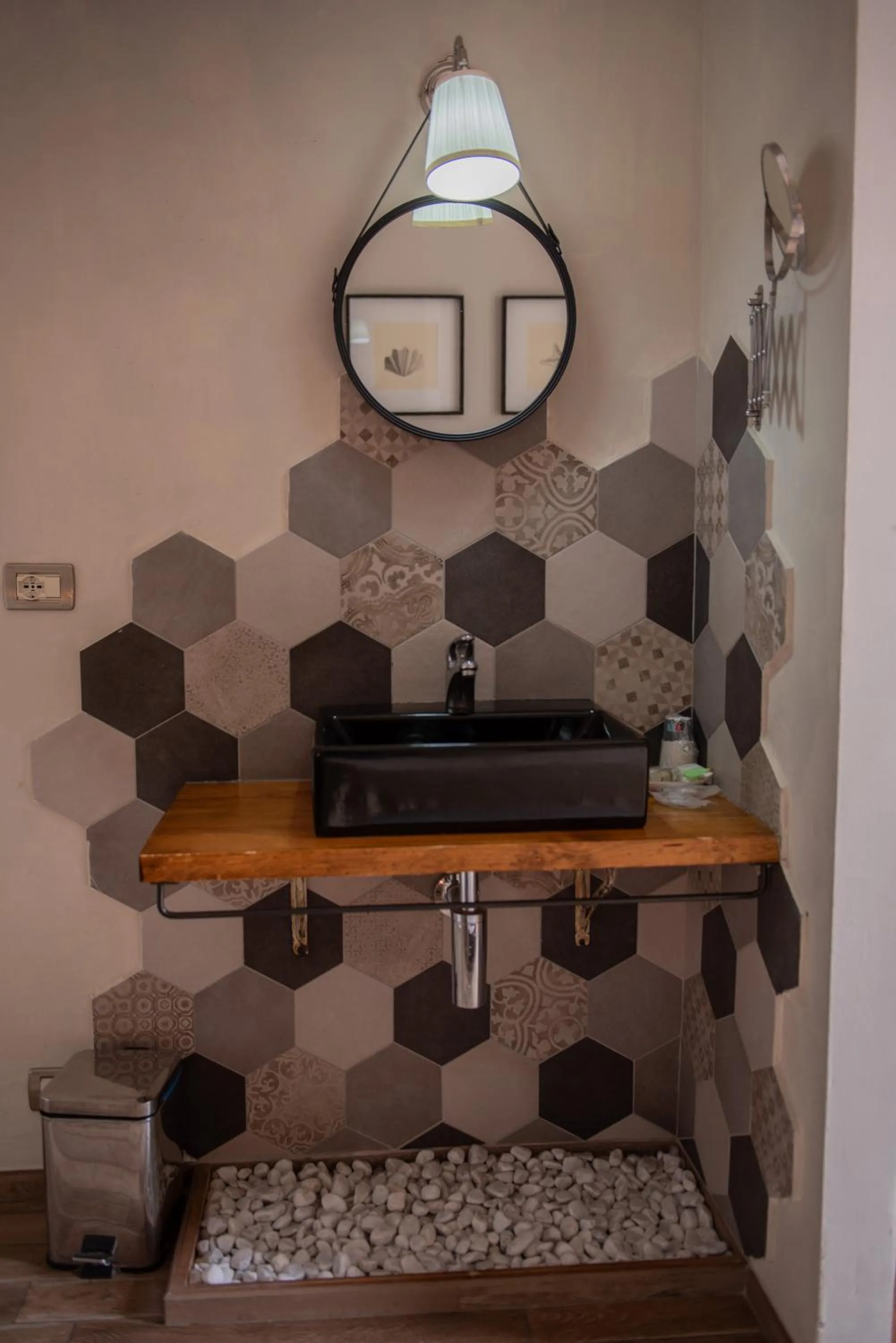 Bedroom in Fra Diavolo