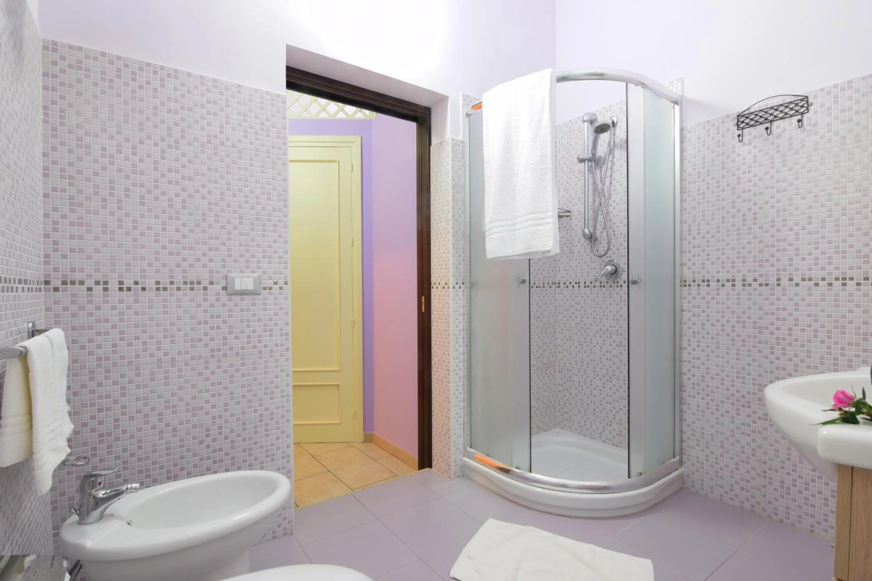 Shower in B&B Alighieri 21