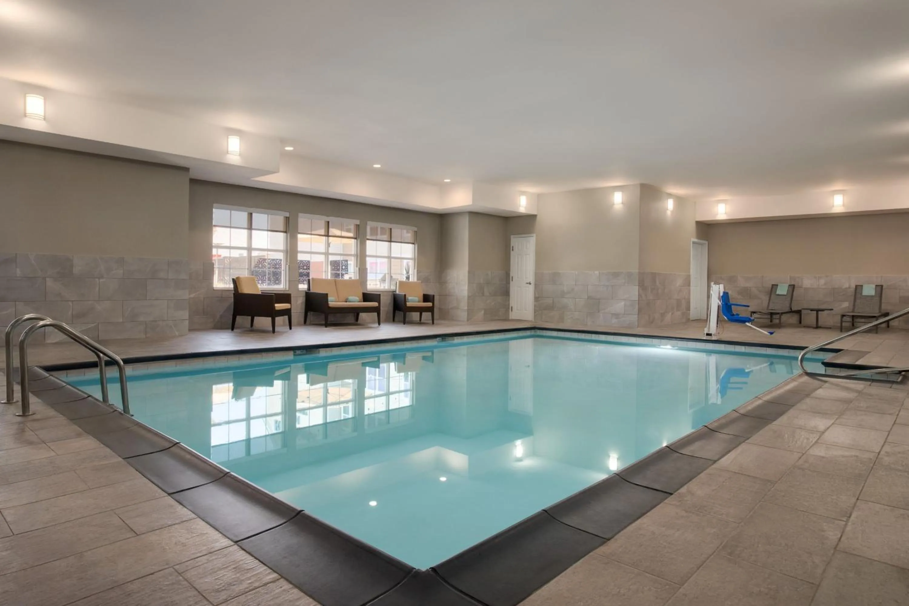 Swimming pool in Residence Inn by Marriott Tulsa South