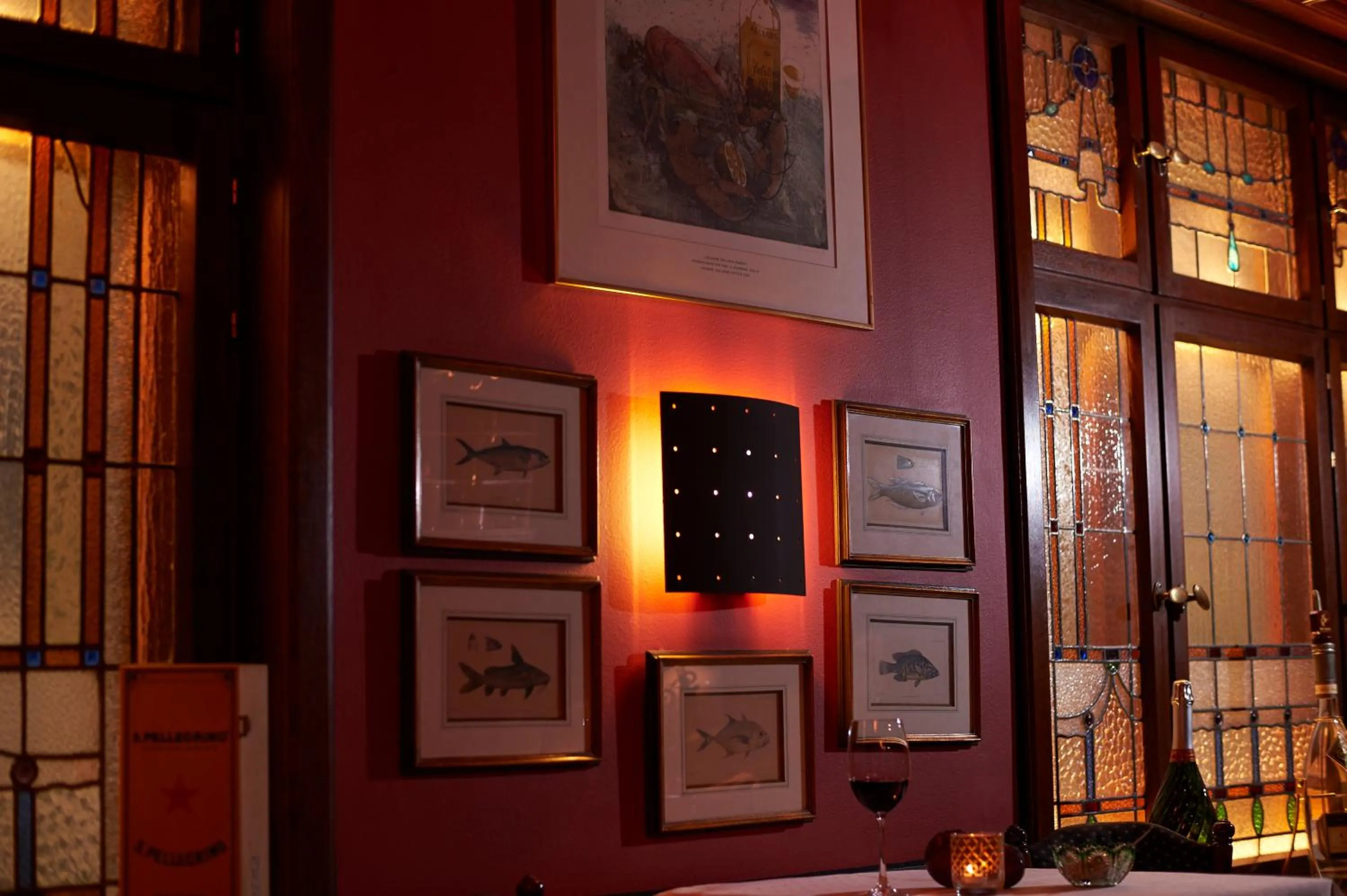 Lounge or bar in RomanticHOTEL Goldener Karpfen