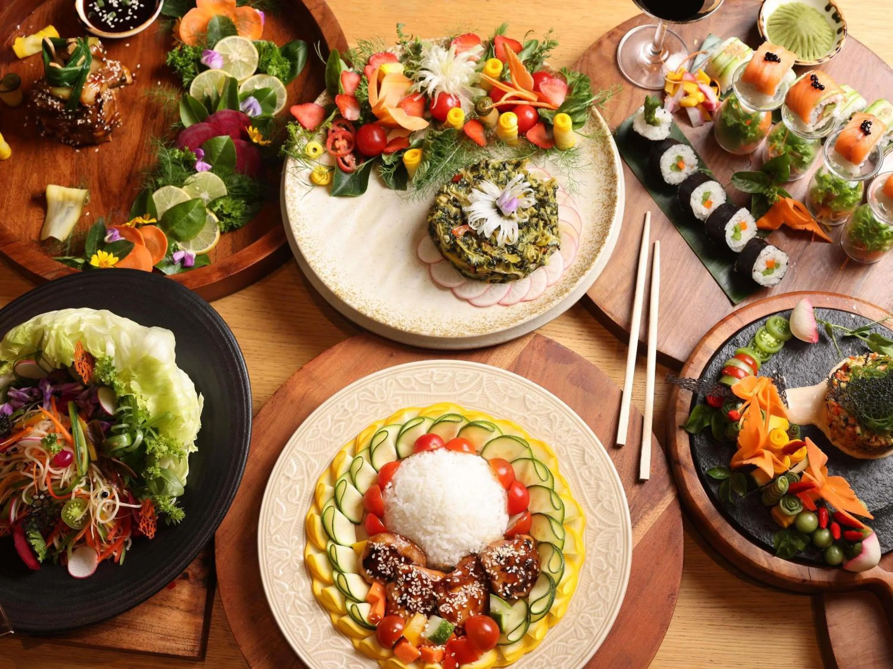 Restaurant/places to eat in Novotel Hyderabad Airport