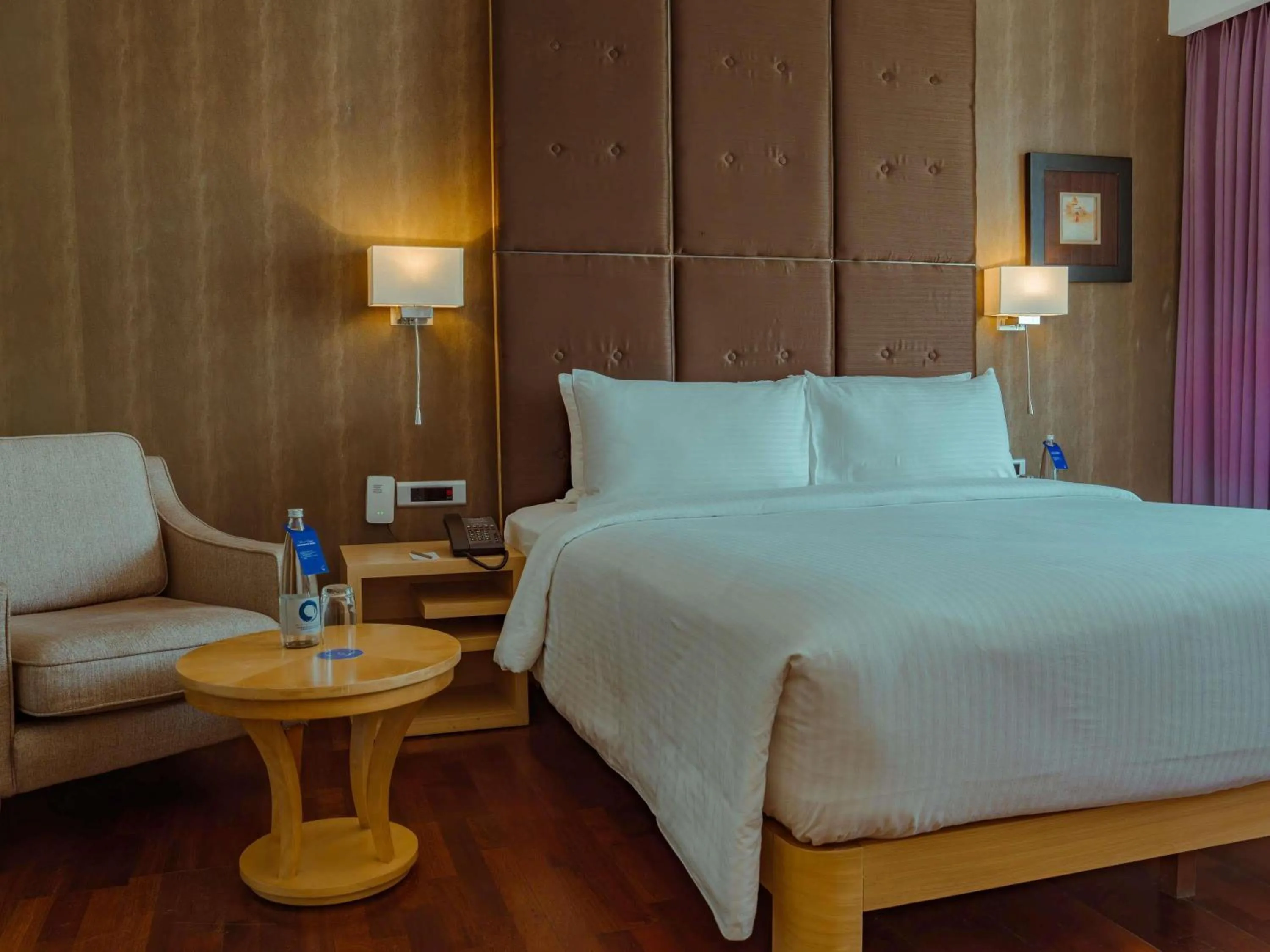 Bedroom, Bed in Novotel Hyderabad Airport