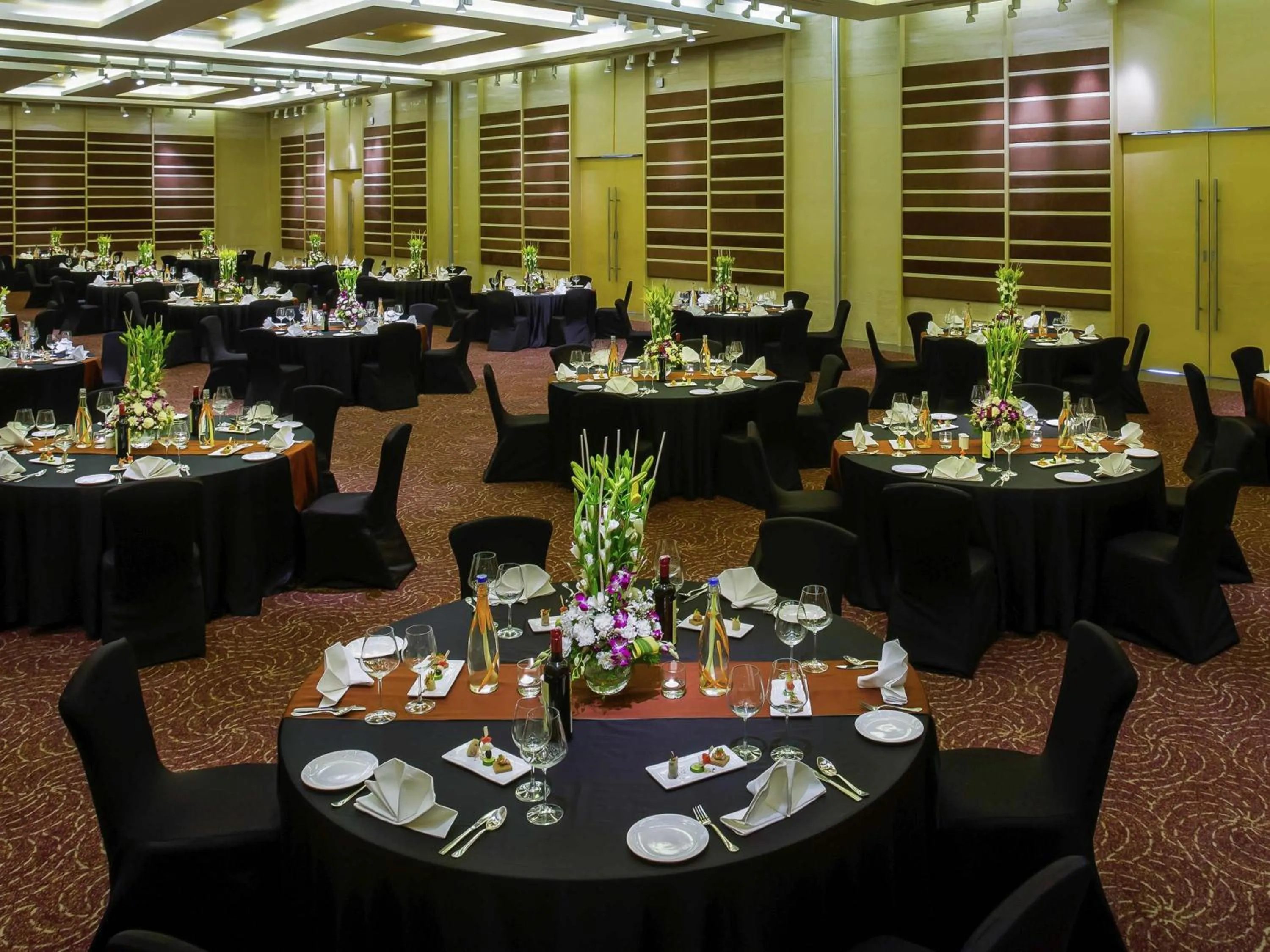 Meeting/conference room in Novotel Hyderabad Airport