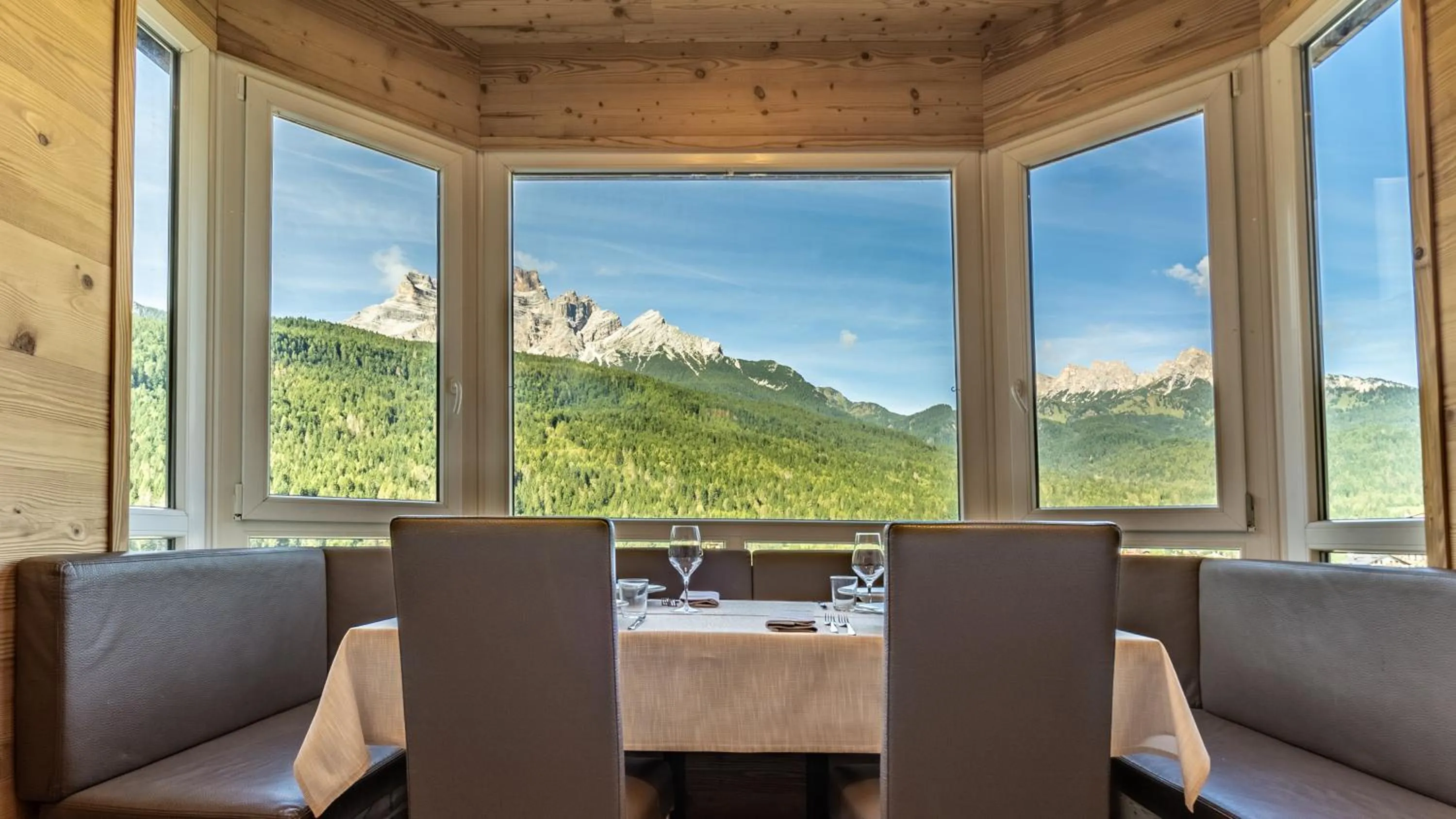 Restaurant/places to eat in TH Cadore - Hotel Antelao
