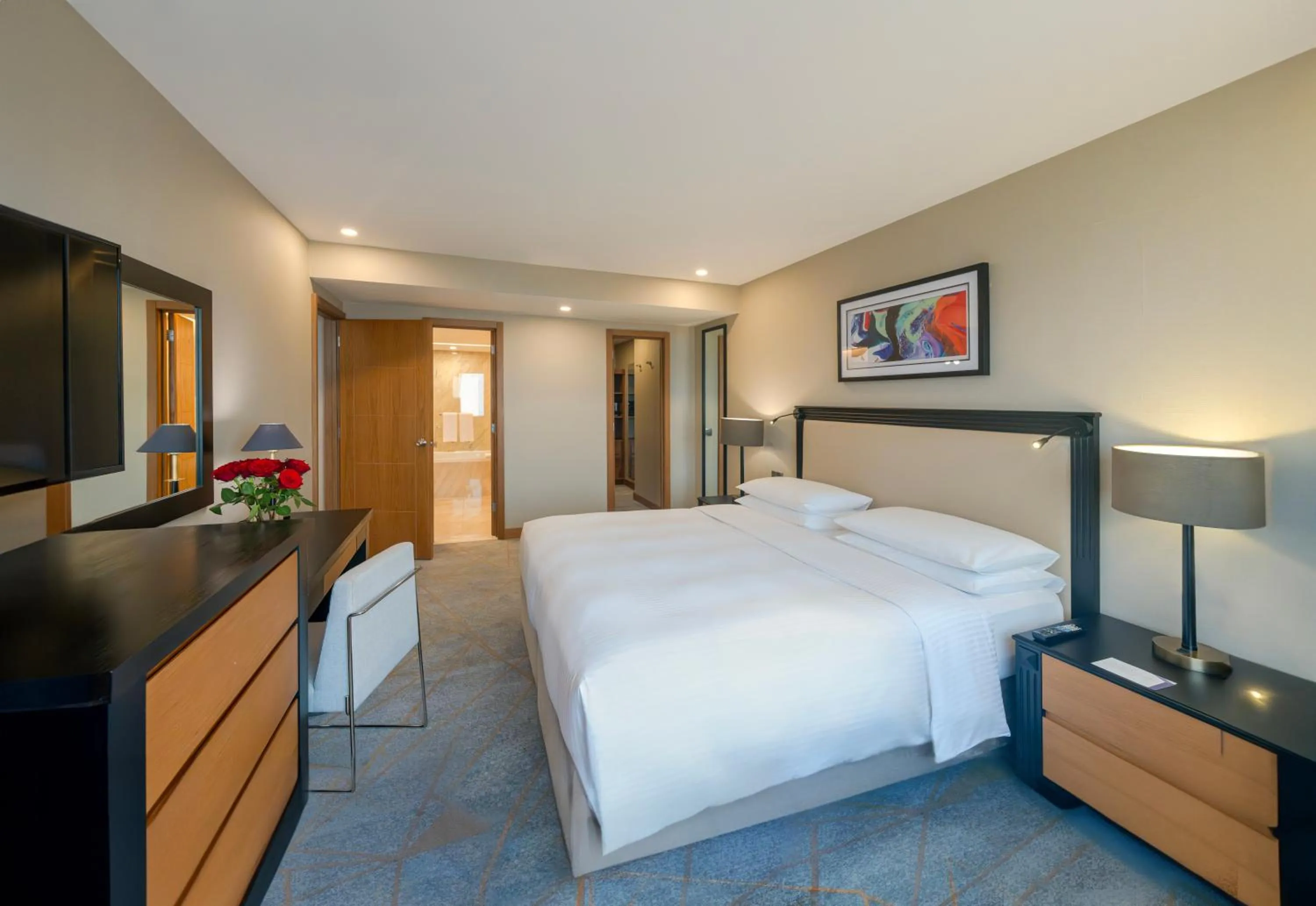 Bed in Hyatt Regency Galleria Residence Dubai