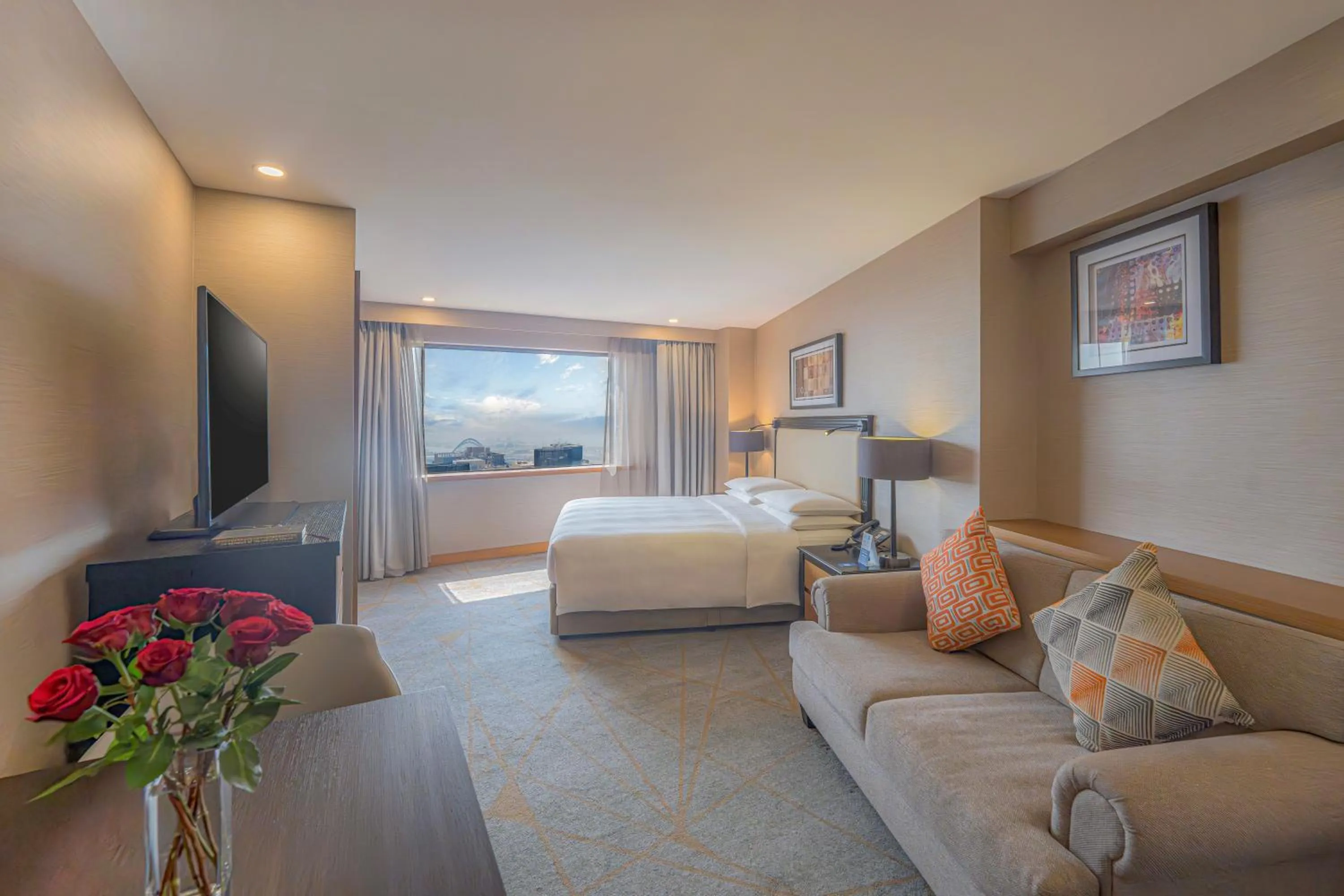 Bed in Hyatt Regency Galleria Residence Dubai