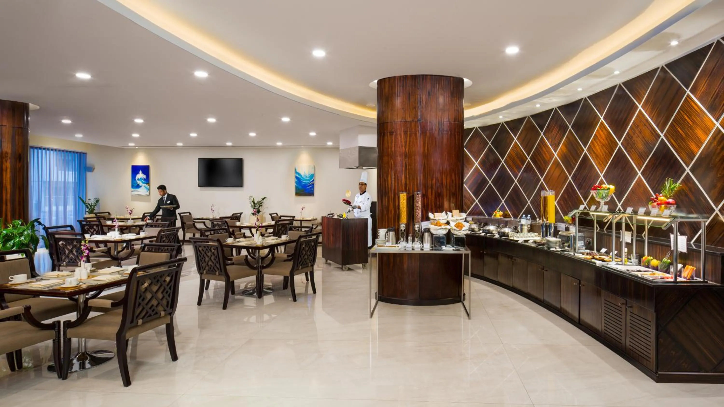 Restaurant/places to eat in Savoy Suites Hotel Apartment - Dubai