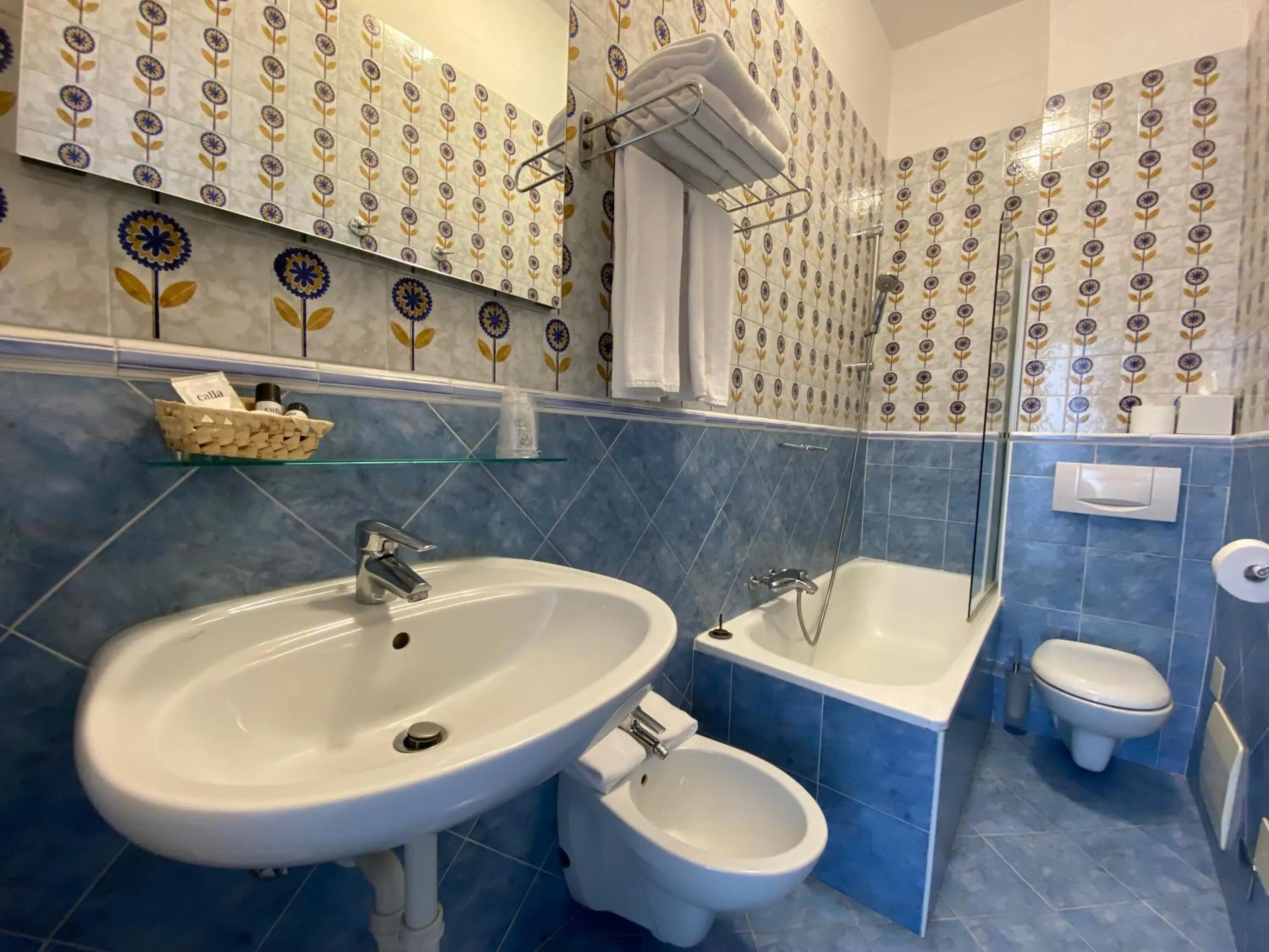 Bathroom in Hotel Due Palme