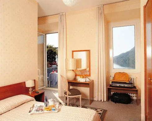 Coffee/tea facilities, Bed in Hotel Due Palme