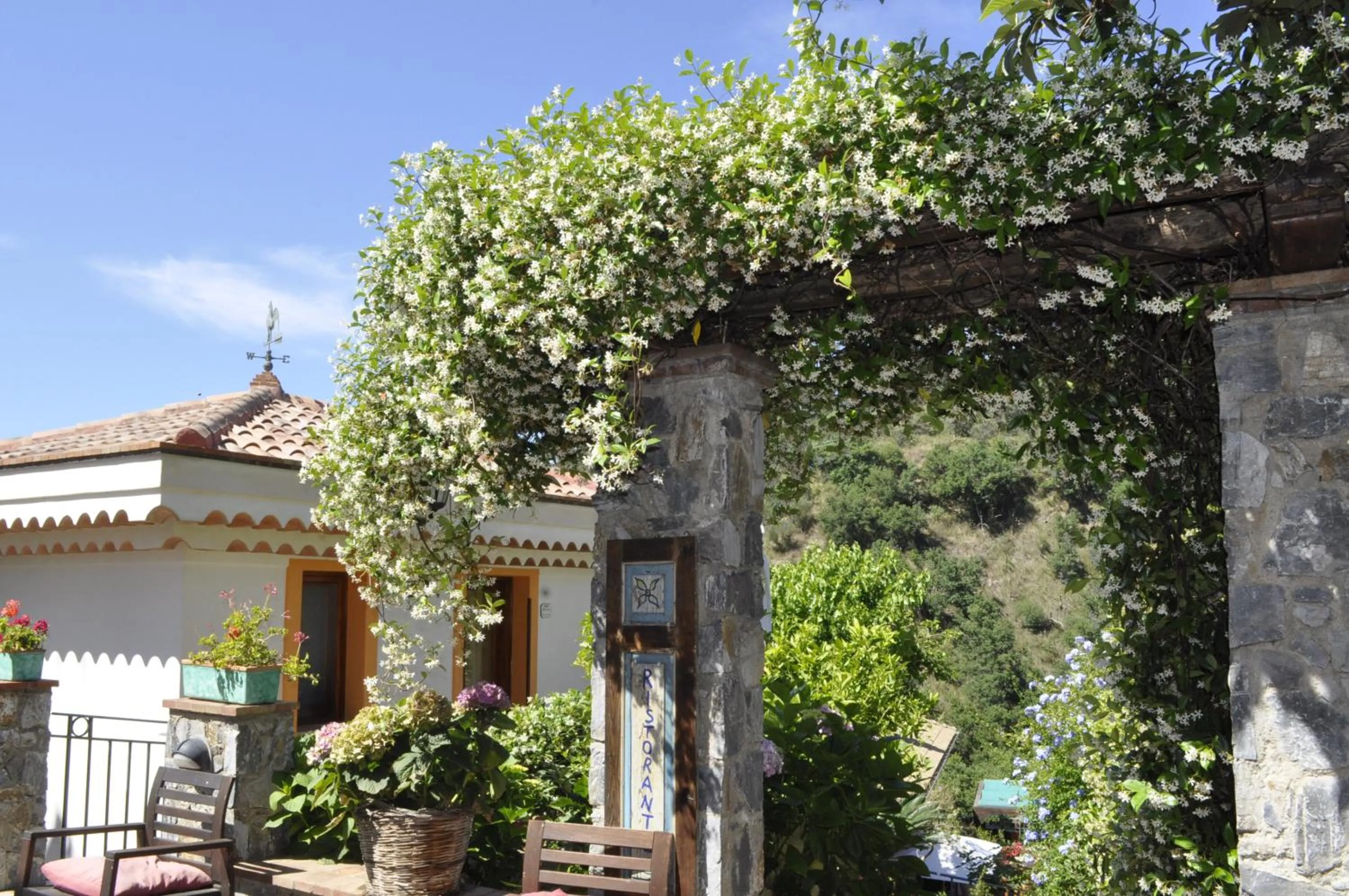 Property building in Borgo San Francesco