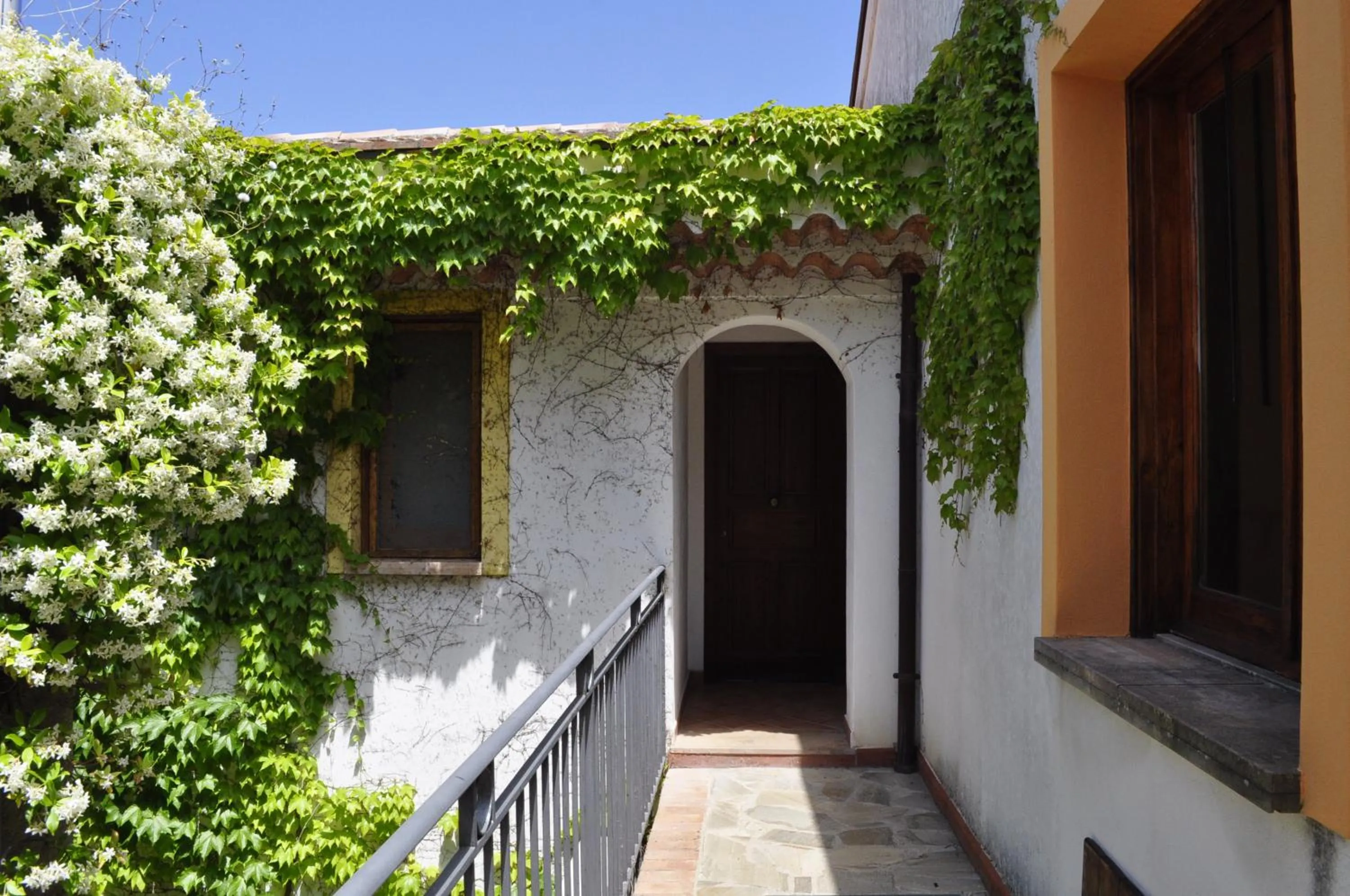 Property building in Borgo San Francesco
