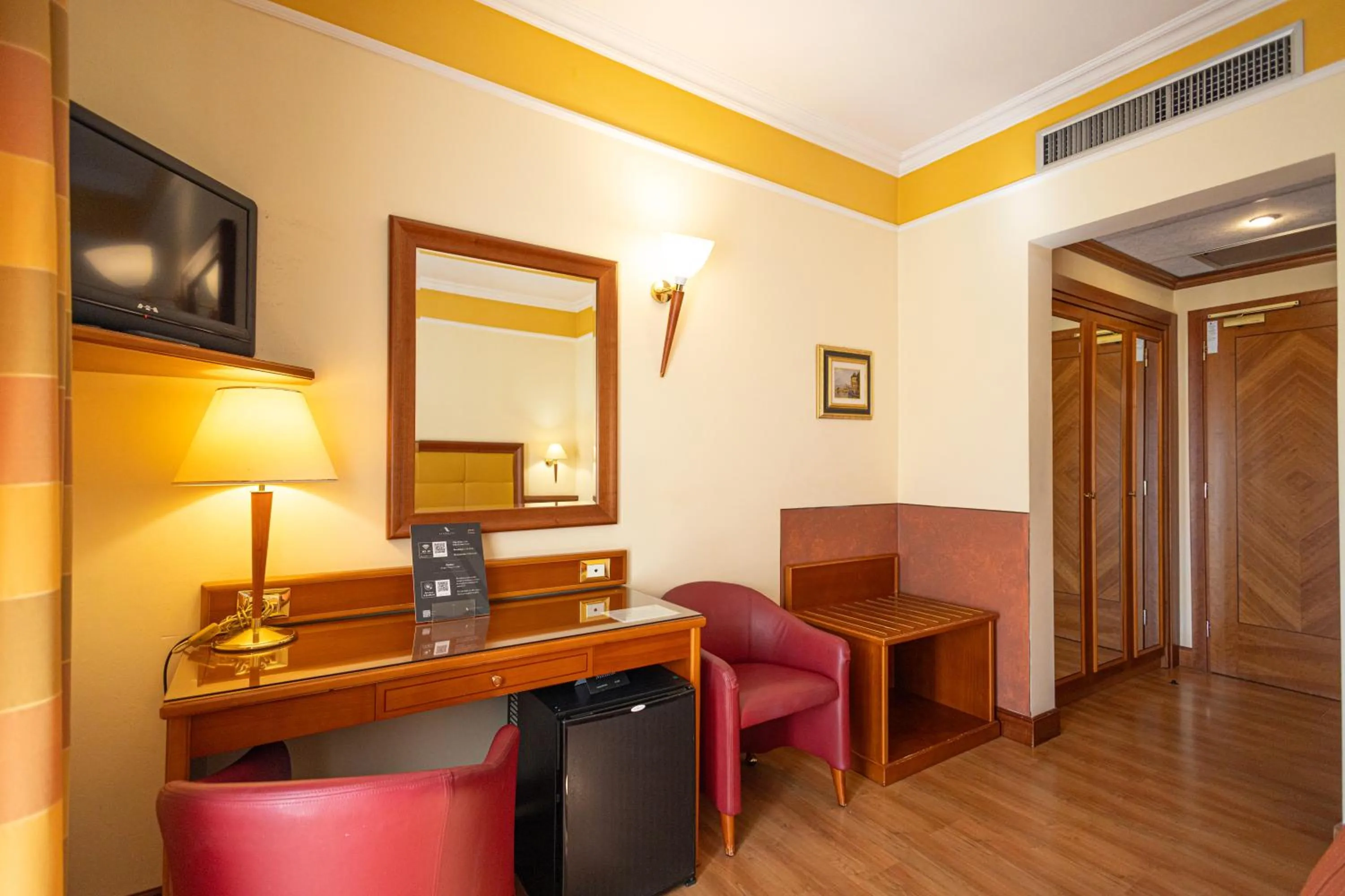 TV and multimedia in LVG Hotel Collection - Il Chiostro