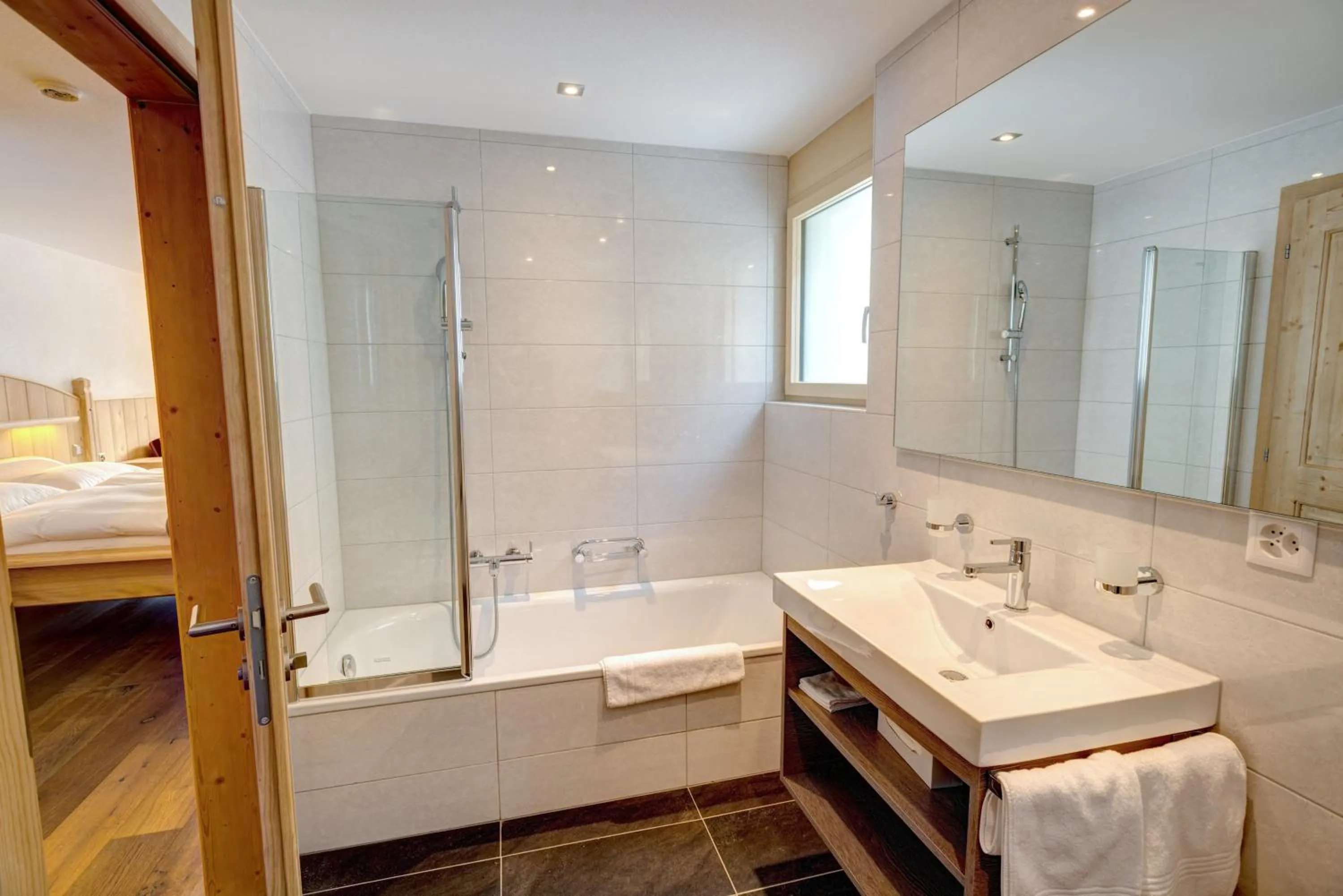 Bathroom in Hotel City