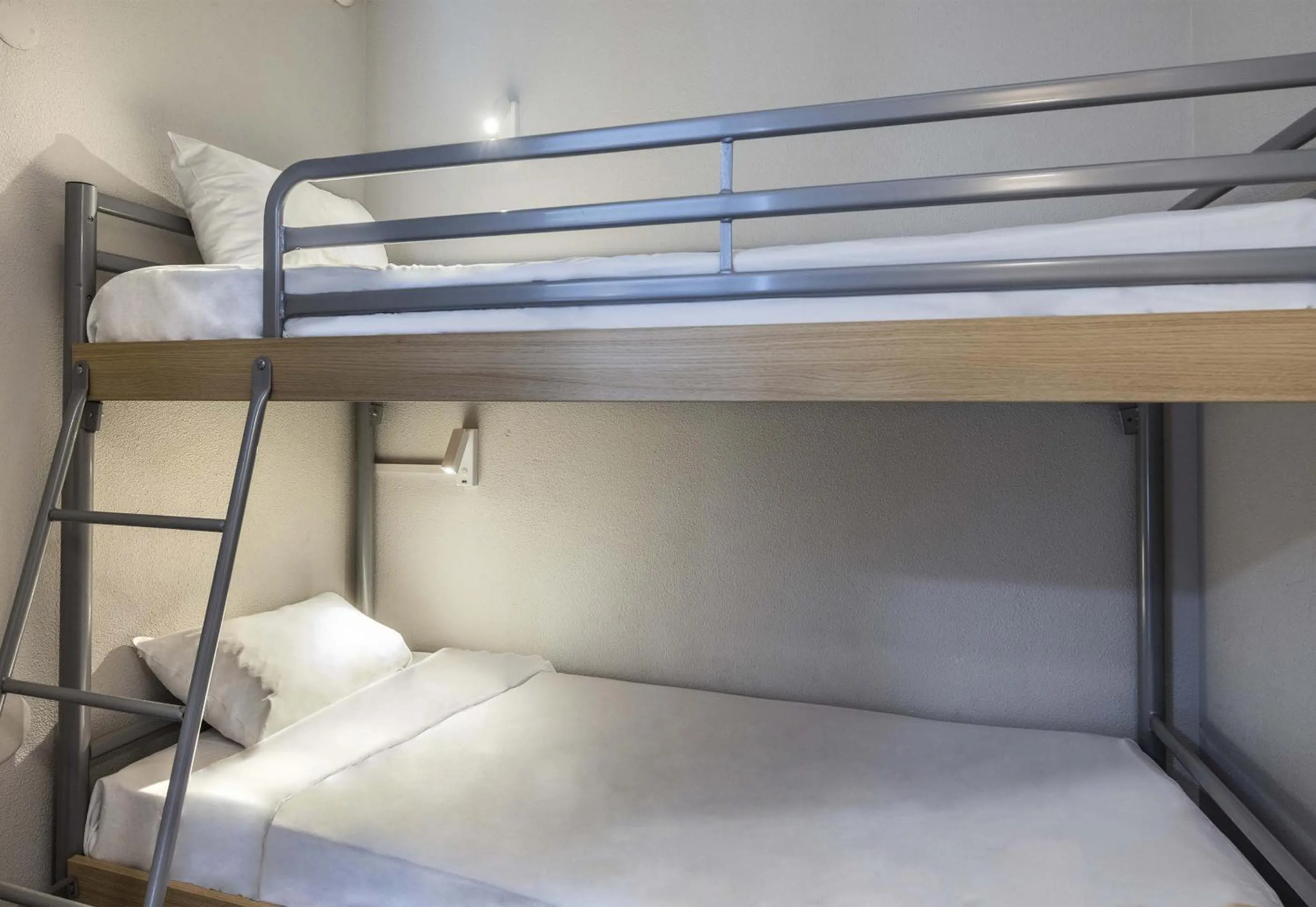 Bedroom, Bed in B&B HOTEL Perpignan Saleilles