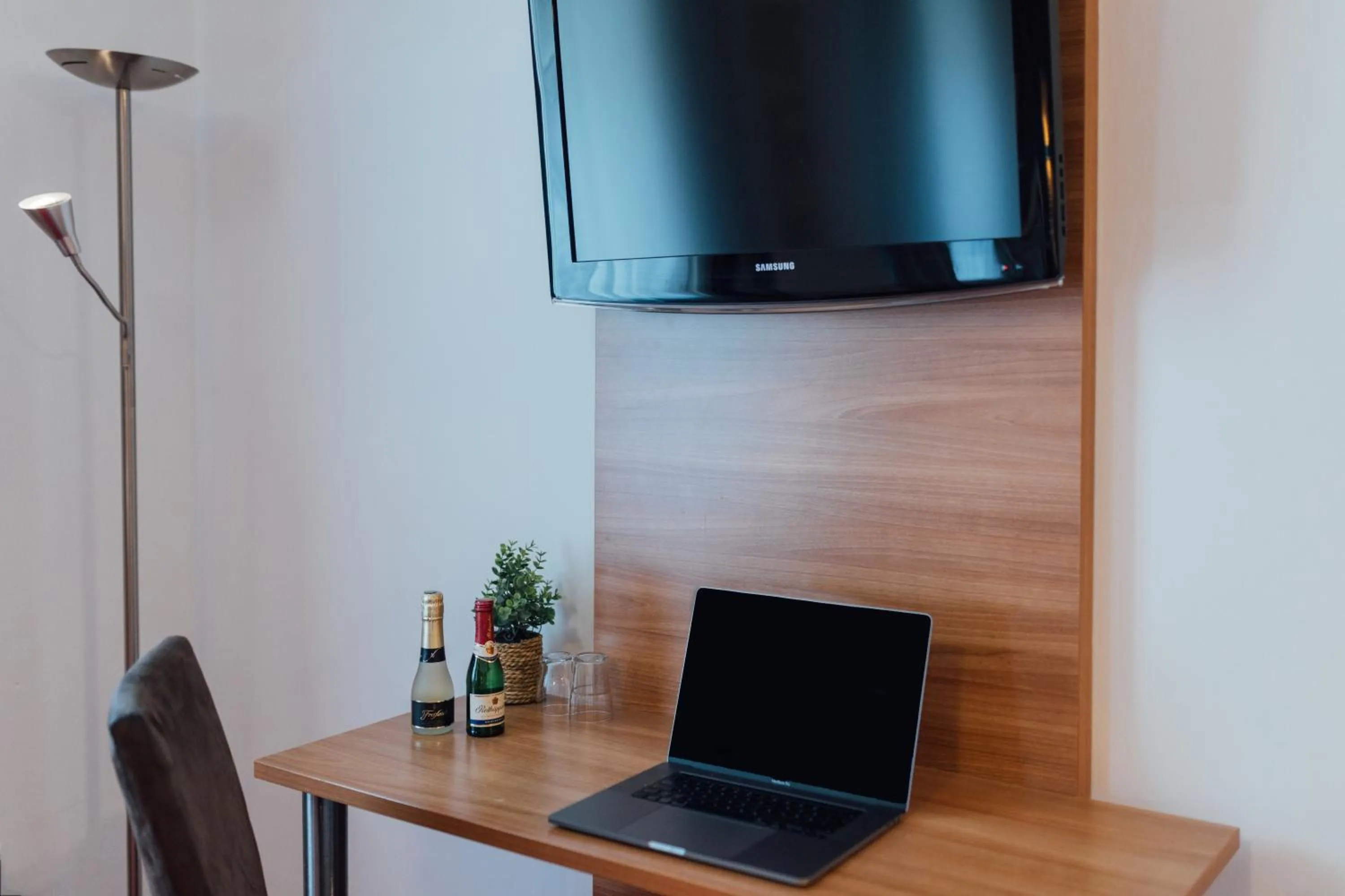 TV and multimedia in Hotel Andra München