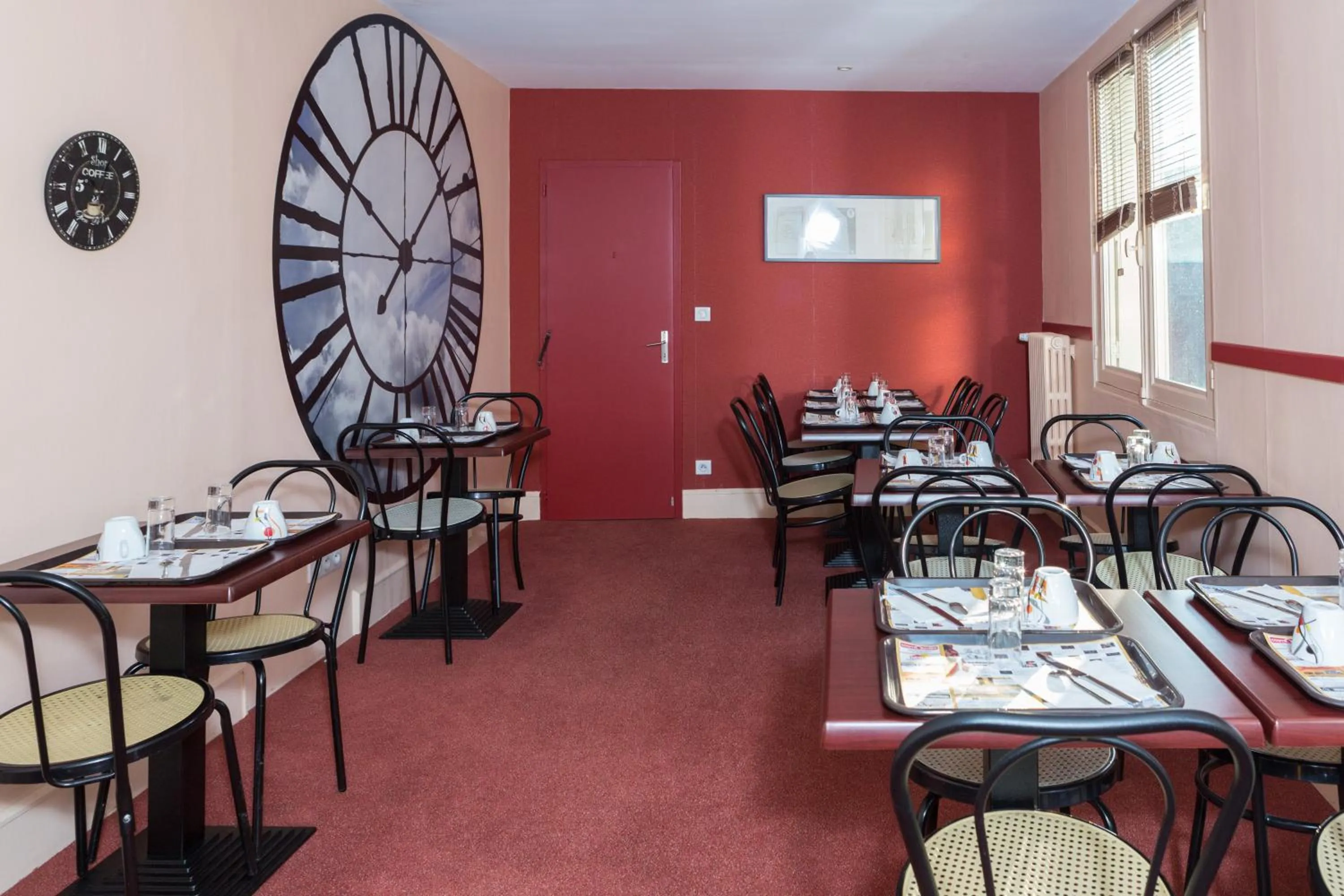 Restaurant/places to eat in Brit Hotel Terminus