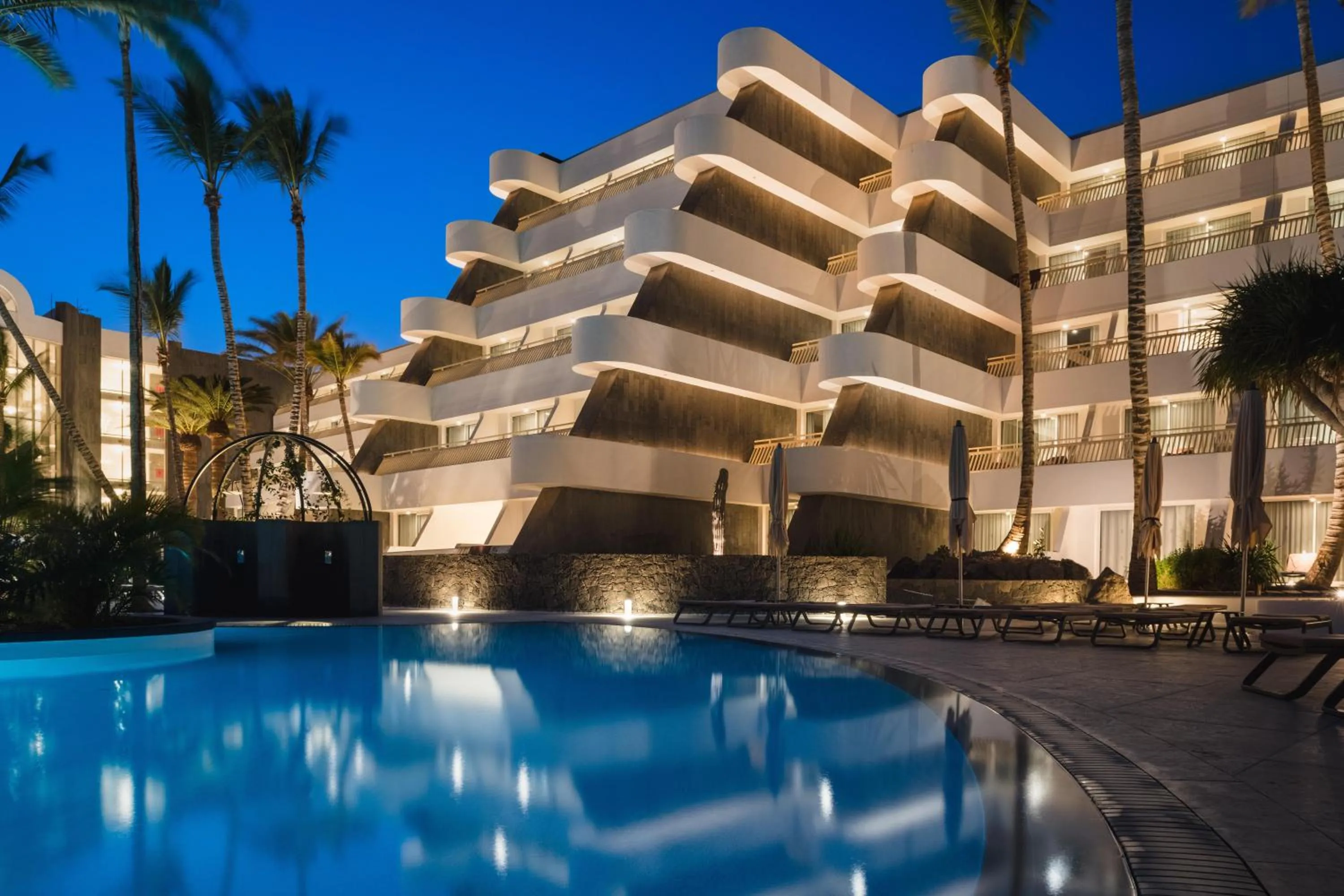 Swimming pool in Plus Fariones Suite Hotel