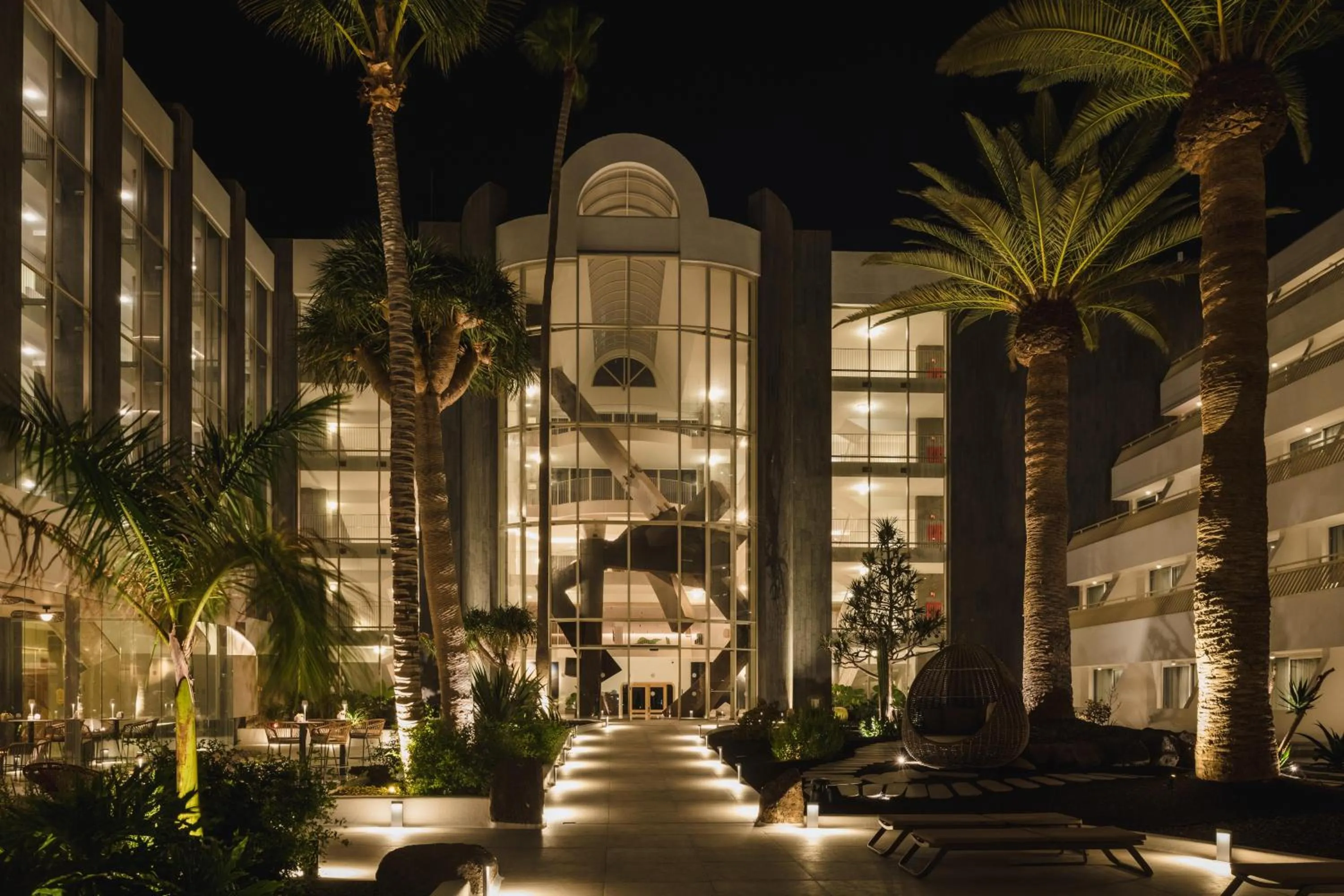 Balcony/Terrace in Plus Fariones Suite Hotel