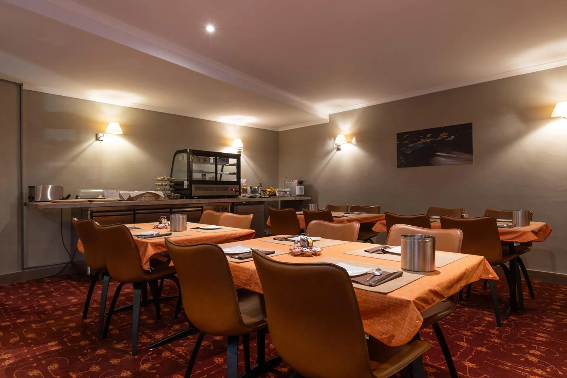 Breakfast in Hotel Central, SPA & LOUNGE BAR