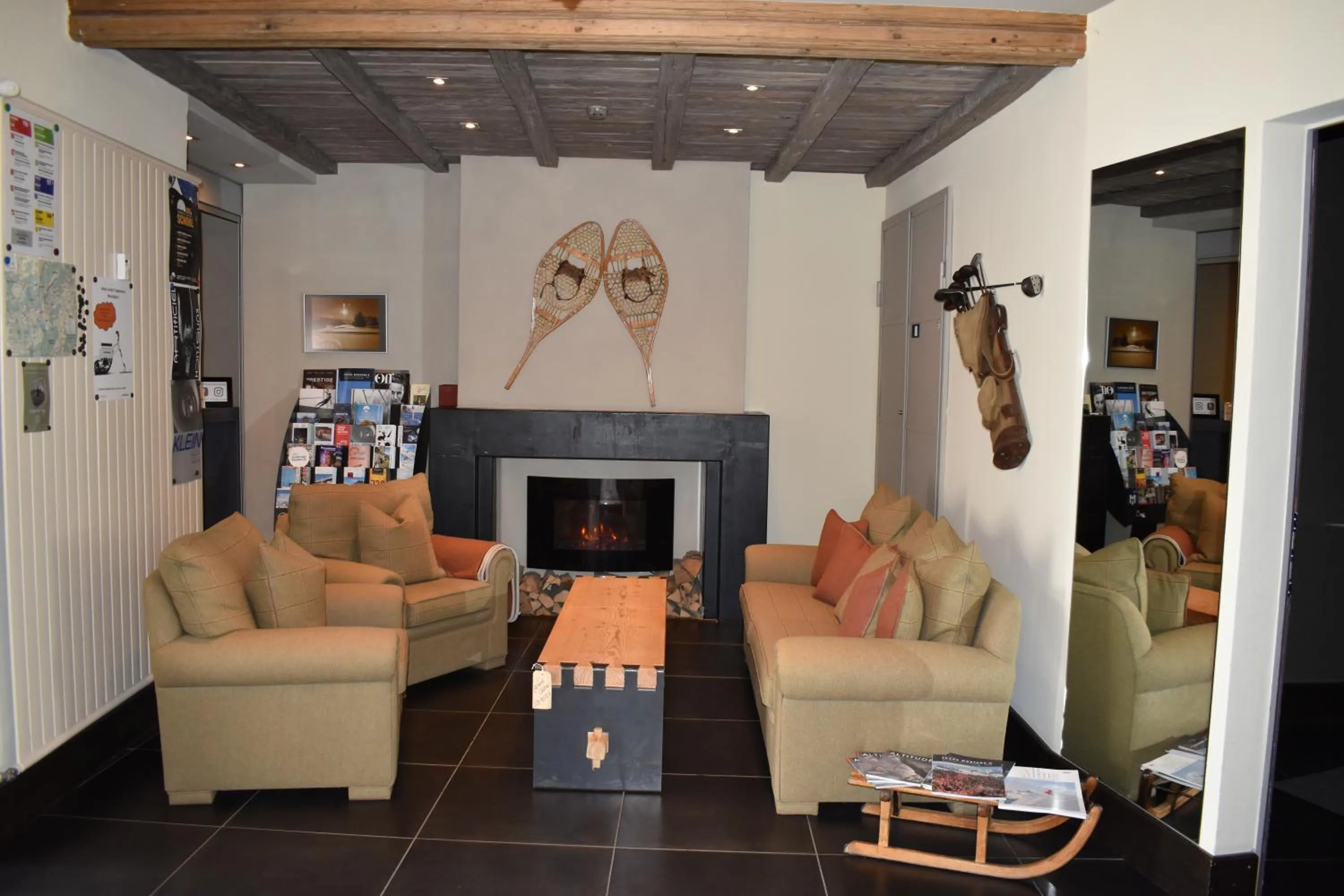 Lobby or reception in Hotel Central, SPA & LOUNGE BAR