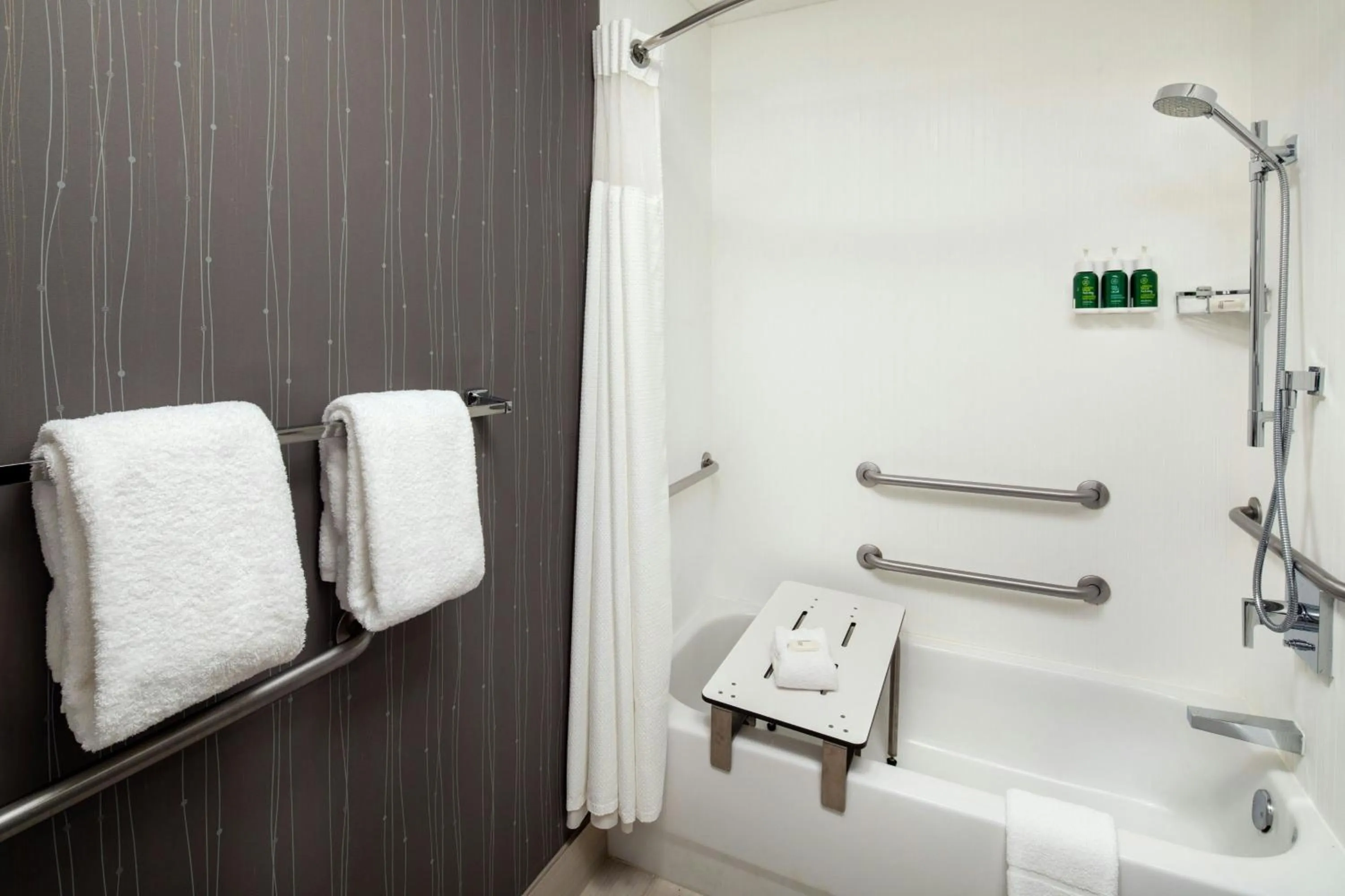 Bathroom in Courtyard by Marriott Dayton North