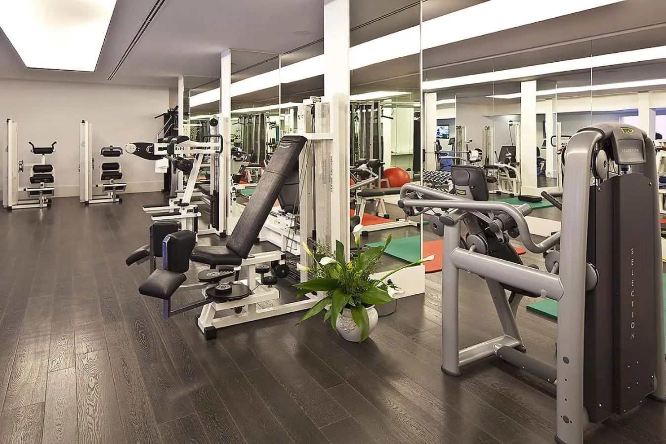 Fitness centre/facilities in Regina Isabella-Resort Spa Restaurant