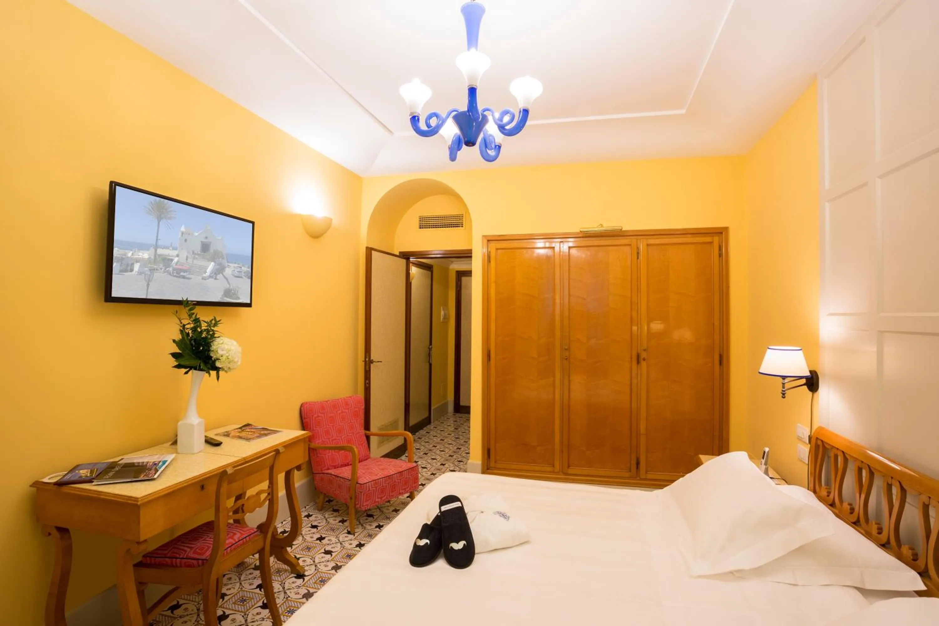 Photo of the whole room, Bed in Regina Isabella-Resort Spa Restaurant