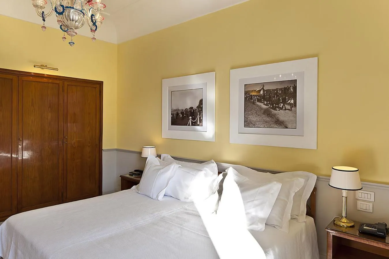 Bed in Regina Isabella-Resort Spa Restaurant