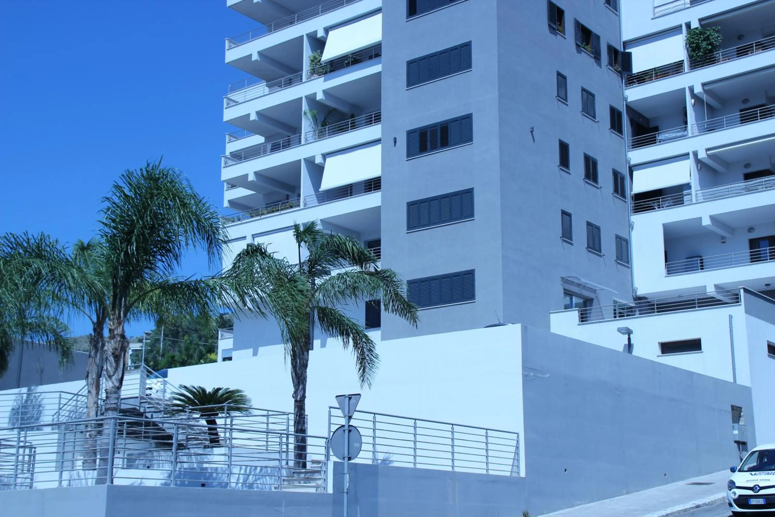 Facade/entrance in Reggionord