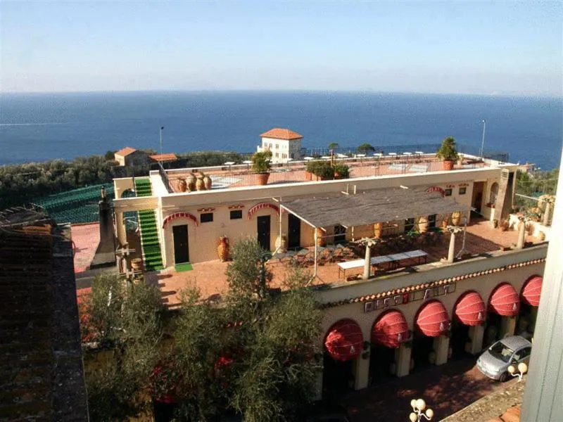 Hotel Villa Pina Antico Francischiello