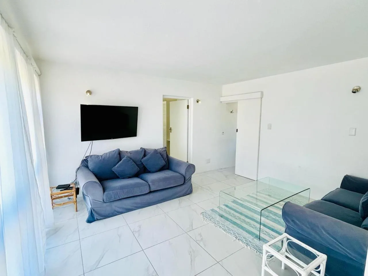 Lounge or bar in Summerhill Self-Catering Accommodation St Francis Bay