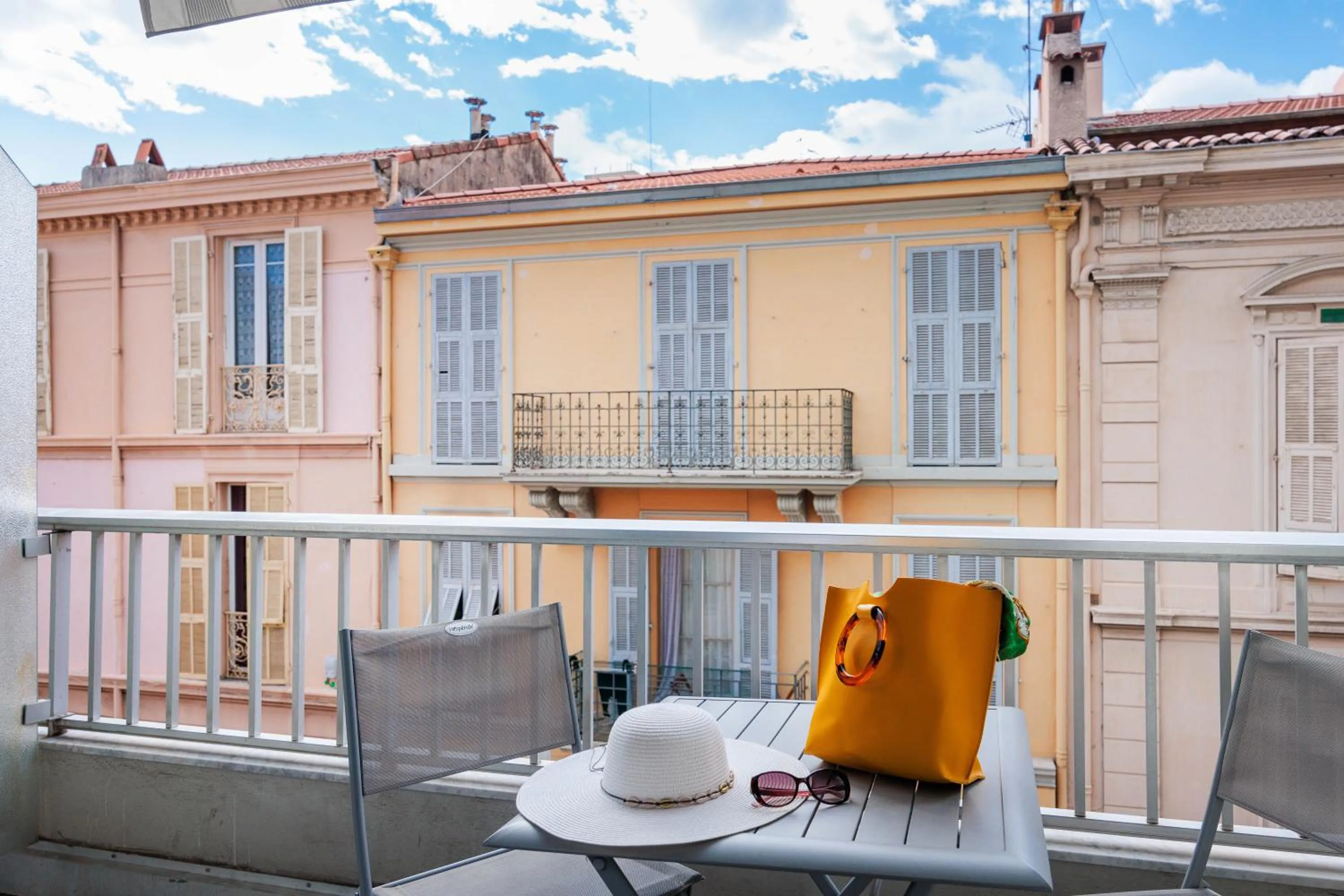 Balcony/Terrace in Ibis Styles Menton Centre