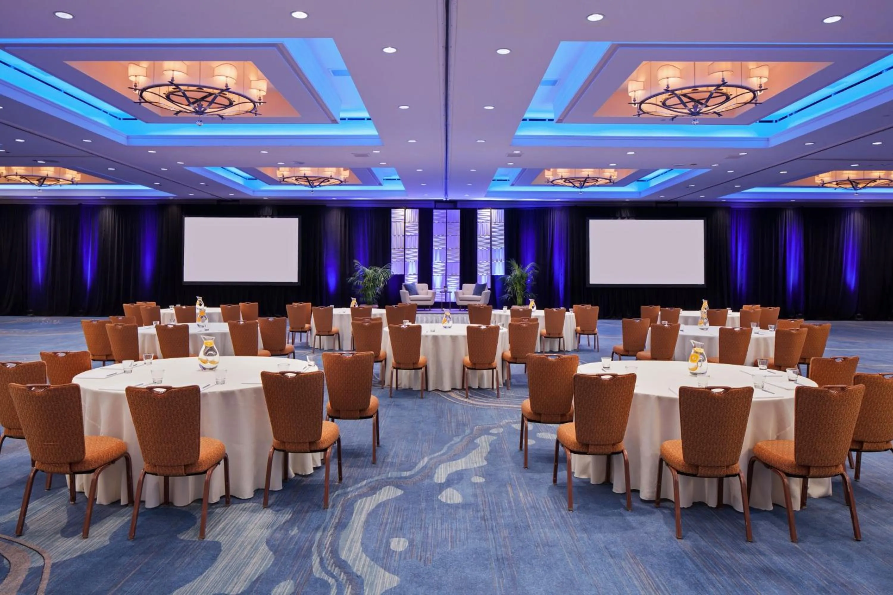 Meeting/conference room in Laguna Cliffs Marriott Resort & Spa
