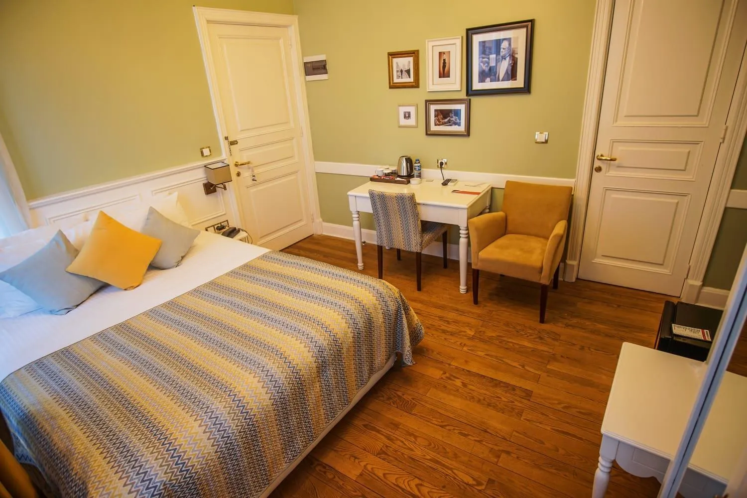 Photo of the whole room, Bed in Rodosto Hotel