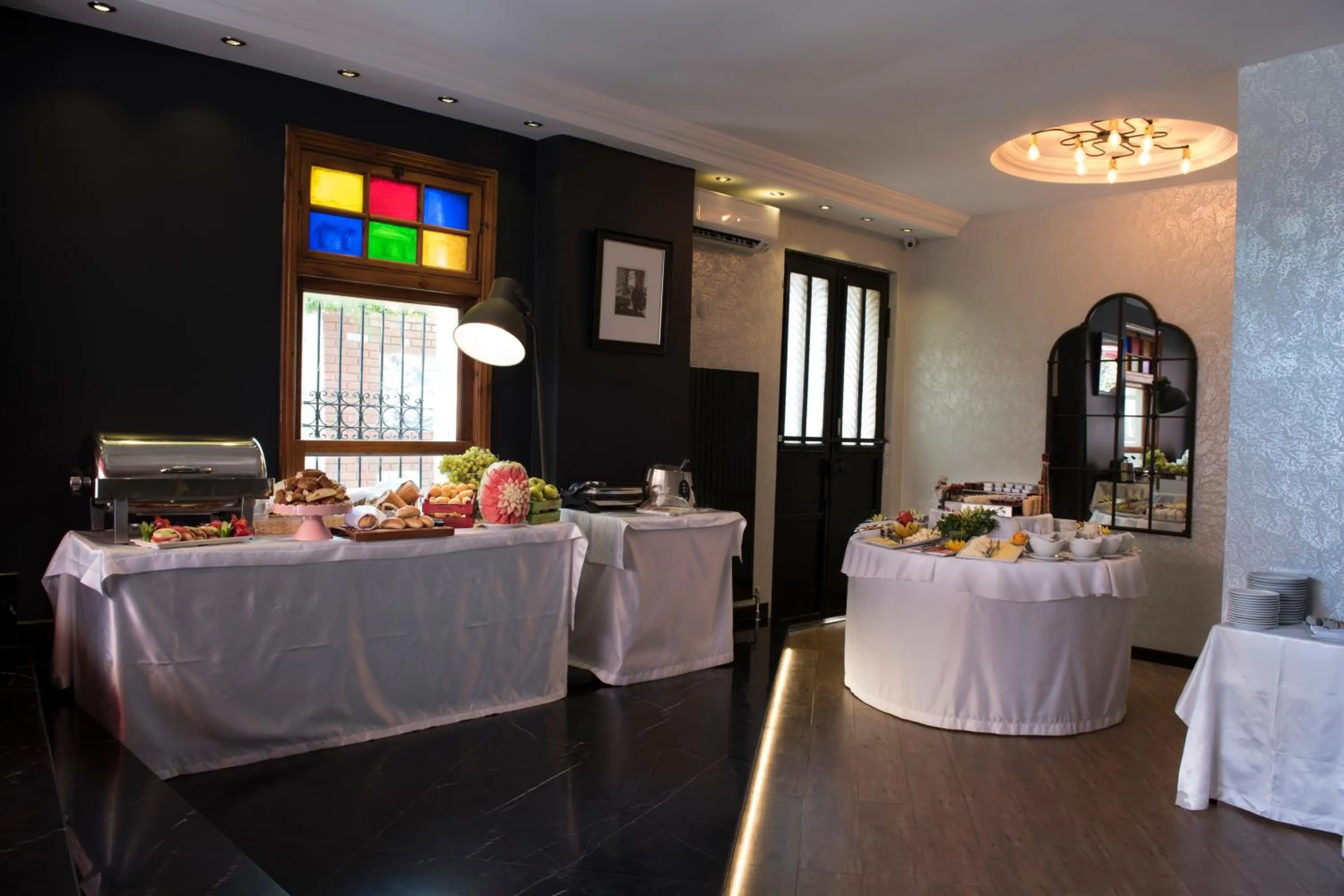 Food and drinks in Rodosto Hotel