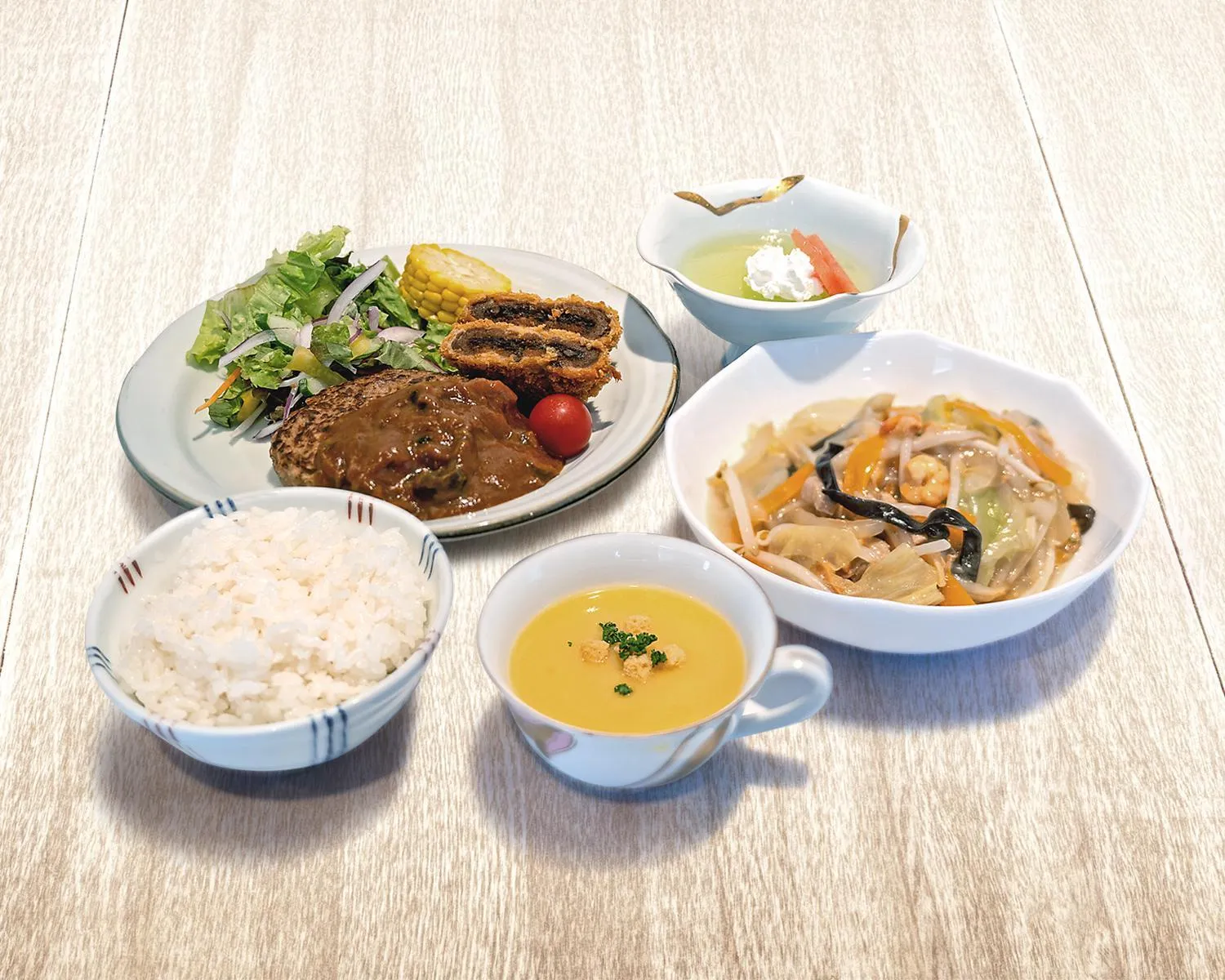 Restaurant/places to eat in Isahaya Daiichi Hotel