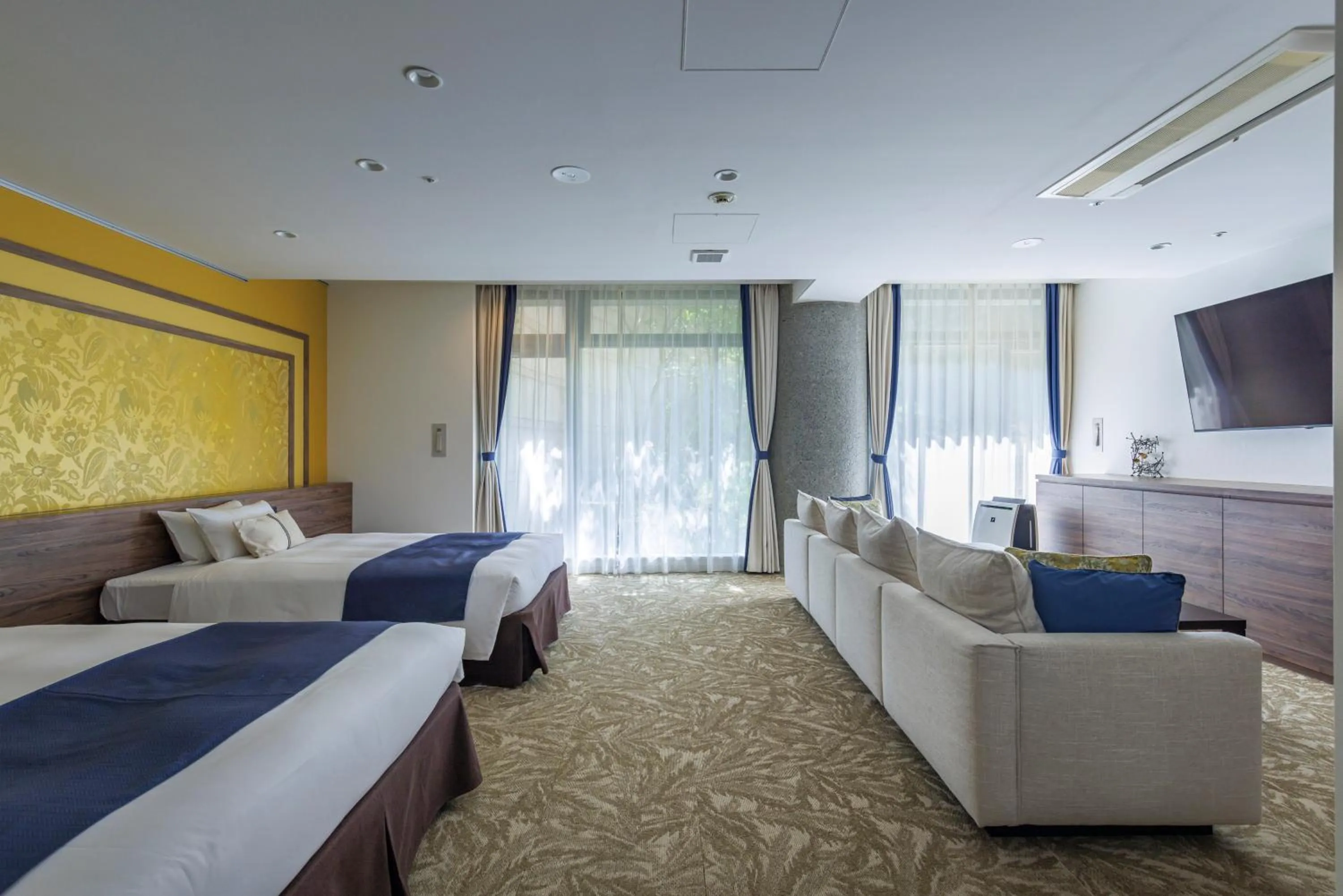 Bed in WeBase KAMAKURA