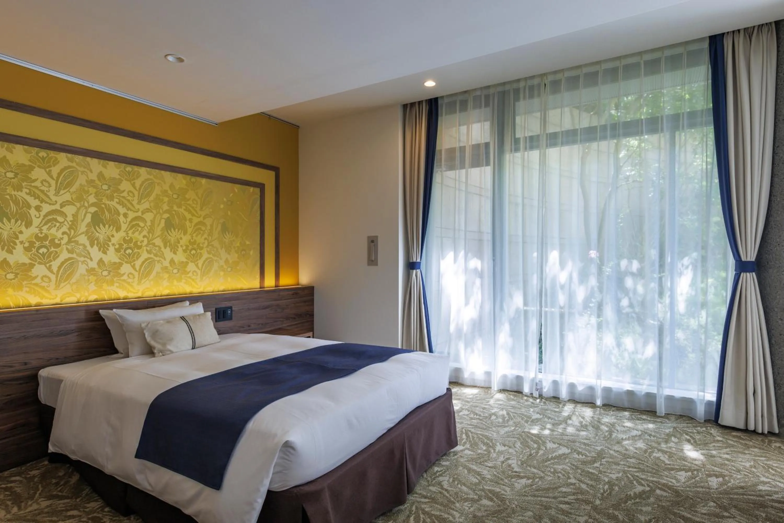 Bed in WeBase KAMAKURA