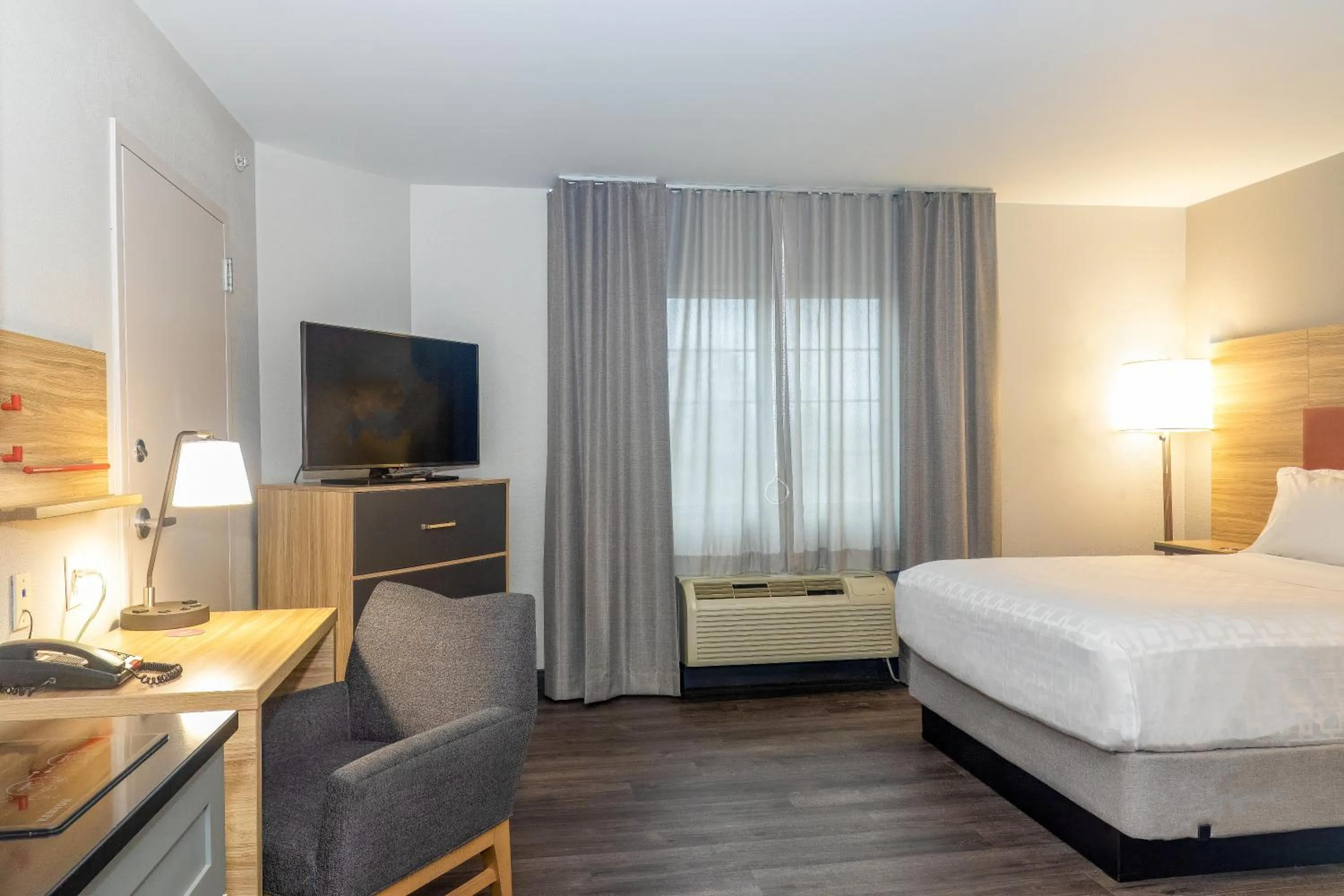 Bed in Candlewood Suites New Bern by IHG