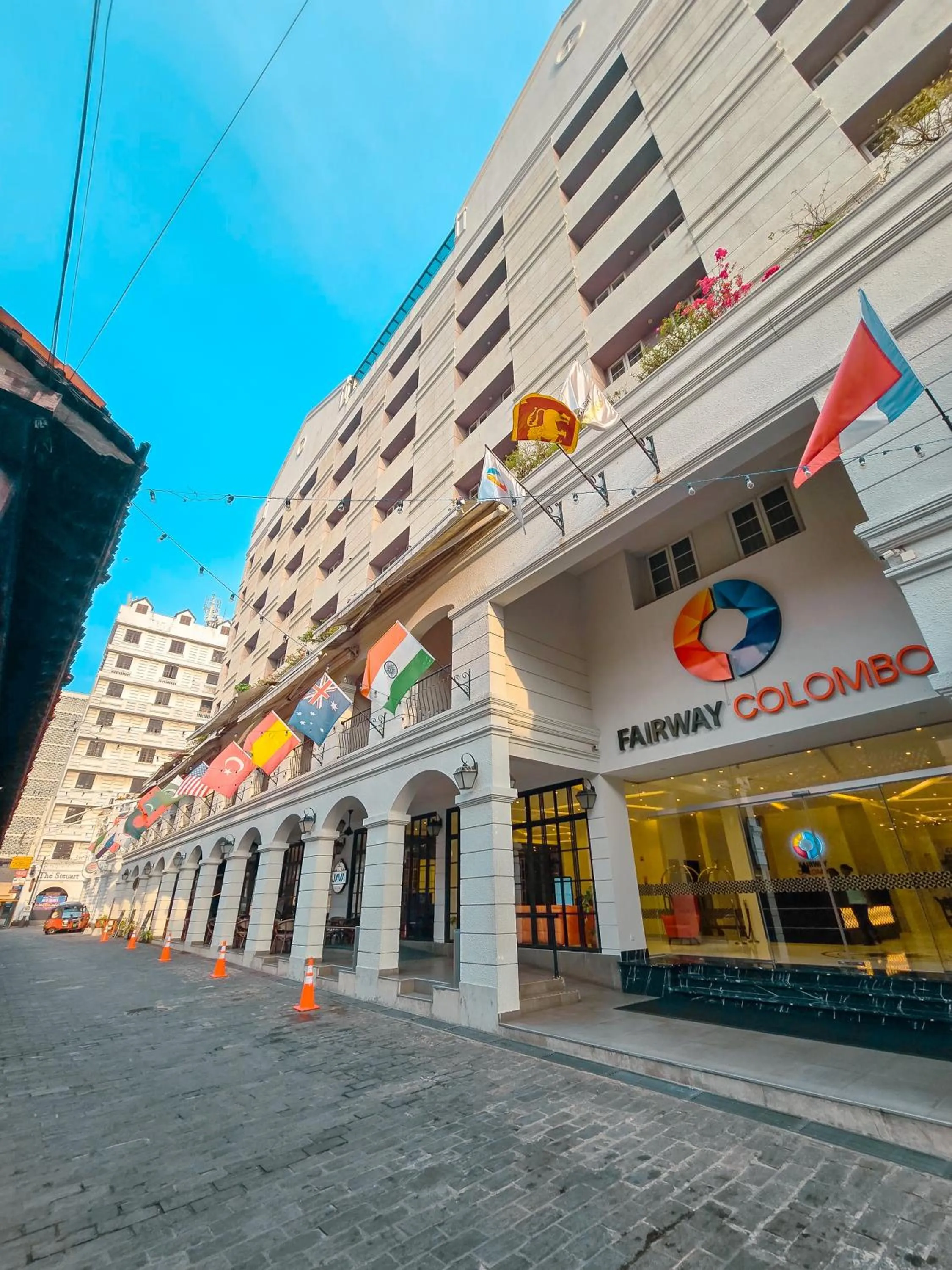 Property building in Fairway Colombo - Sri Lanka's First Hotel With Robot Technology